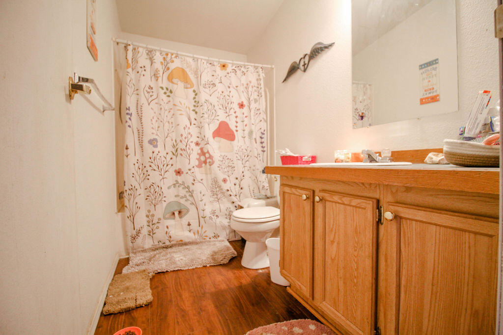 
                        Property photograph at
                        686 OLD ARDEN #38 HWY
                      