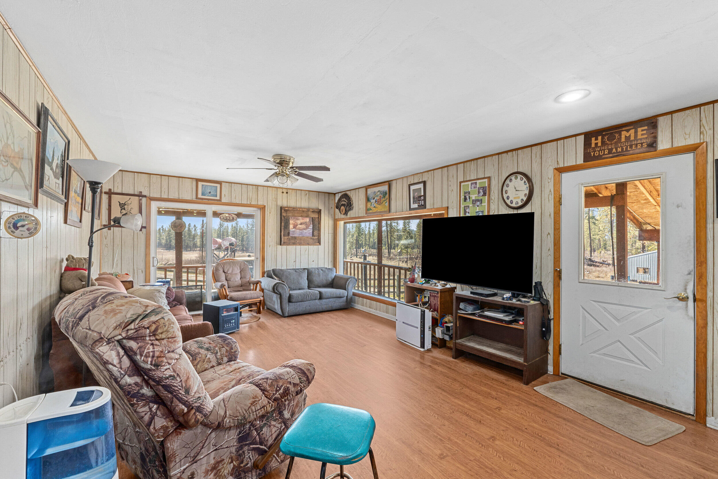 
                        Property photograph at
                        3031 HALL CREEK RD
                      