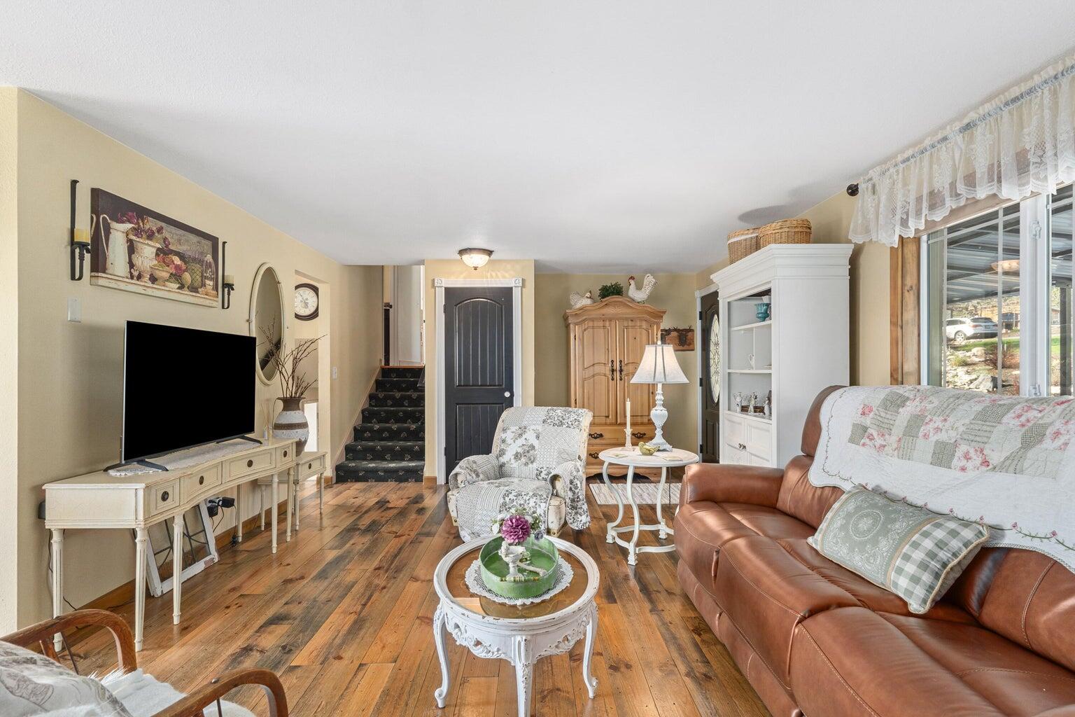 
                        Property photograph at
                        717 CONRAD HILL WAY
                      