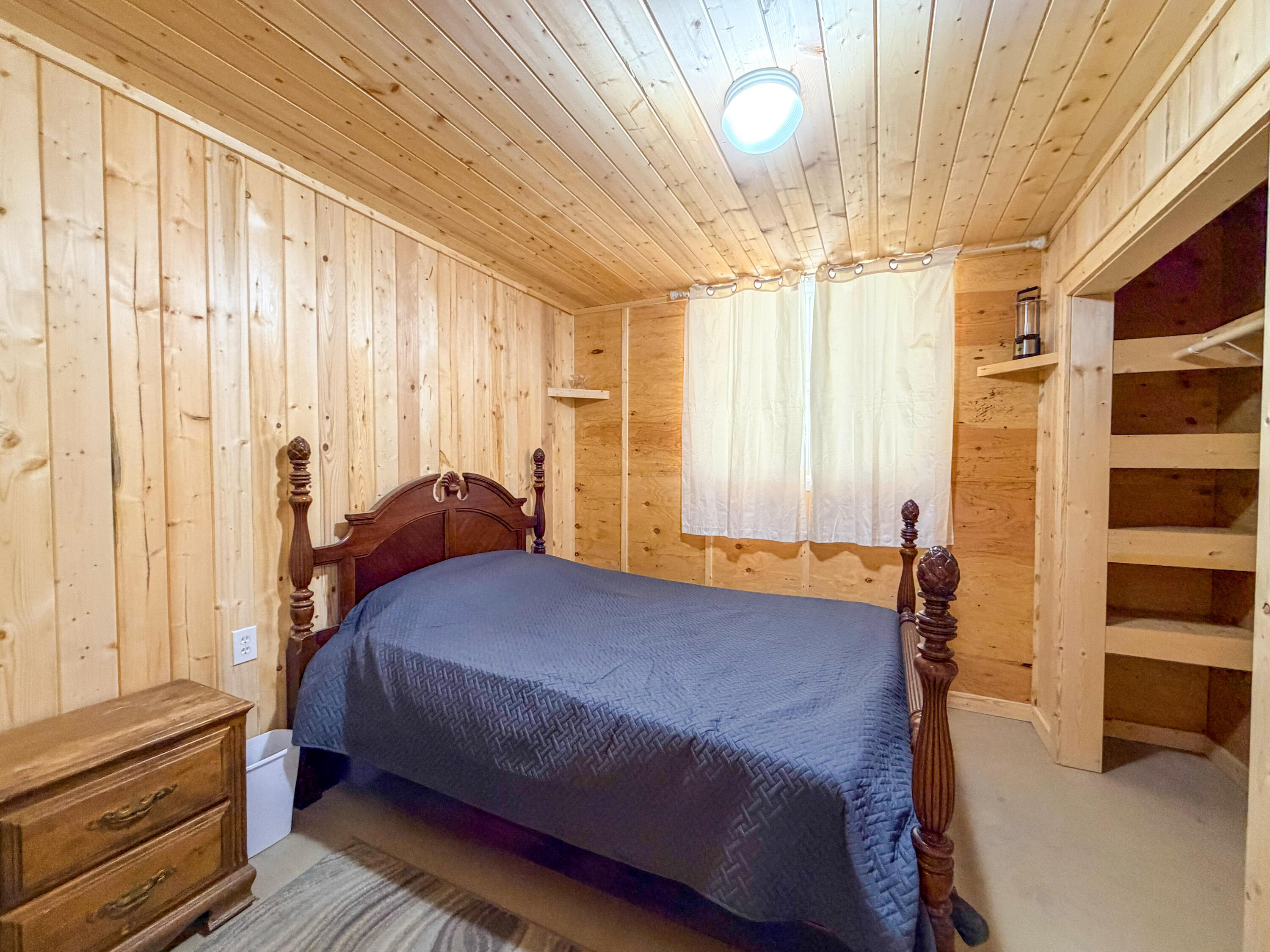 
                        Property photograph at
                        3402 LARKSPUR WAY
                      