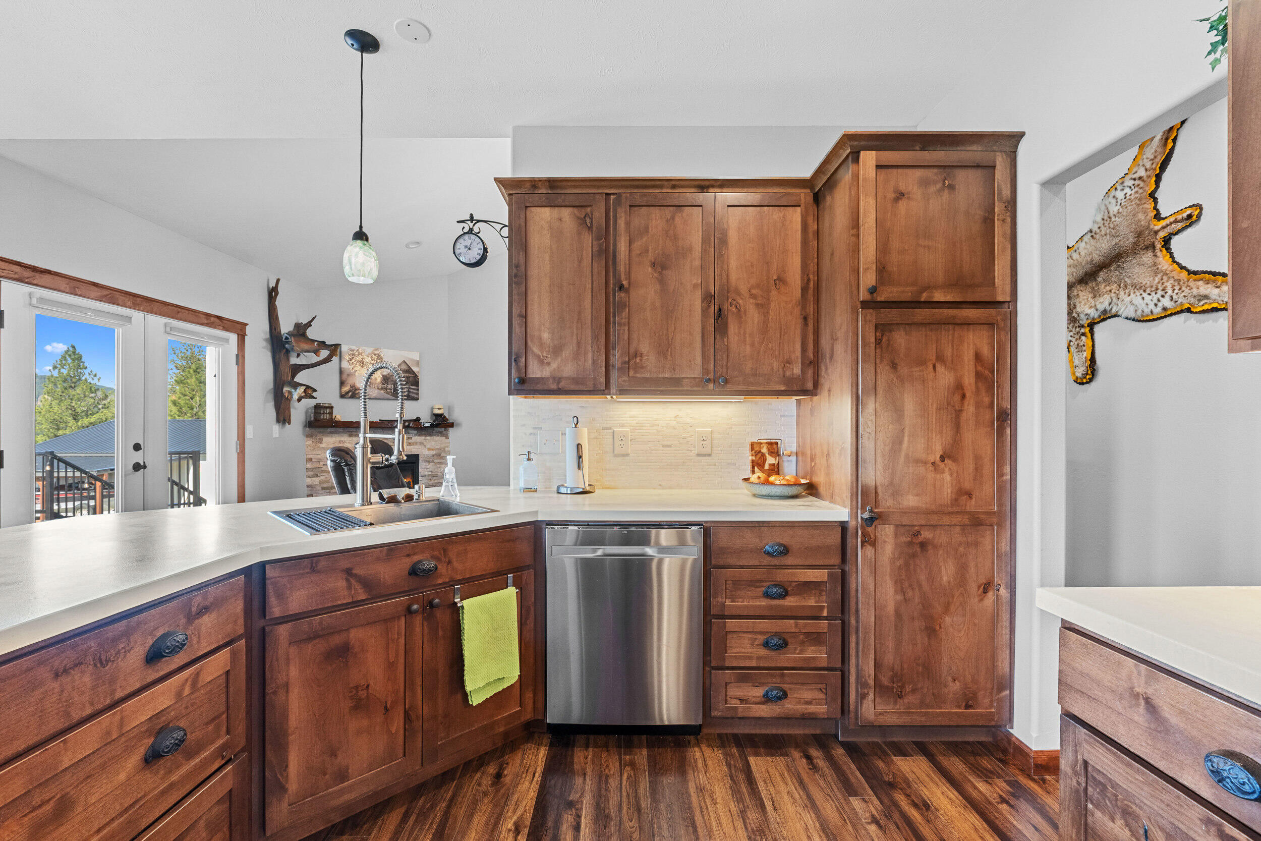 
                        Property photograph at
                        305 MAVEN WAY
                      