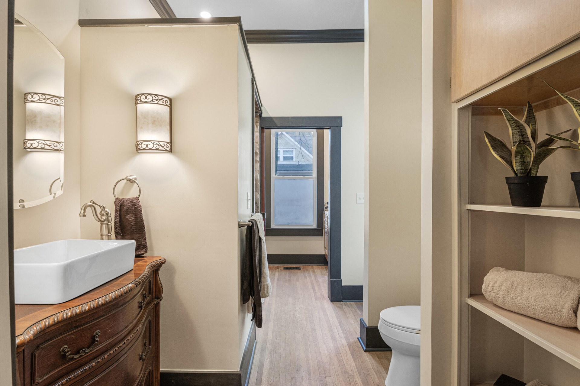 
                        Property photograph at
                        640 N ELM ST
                      