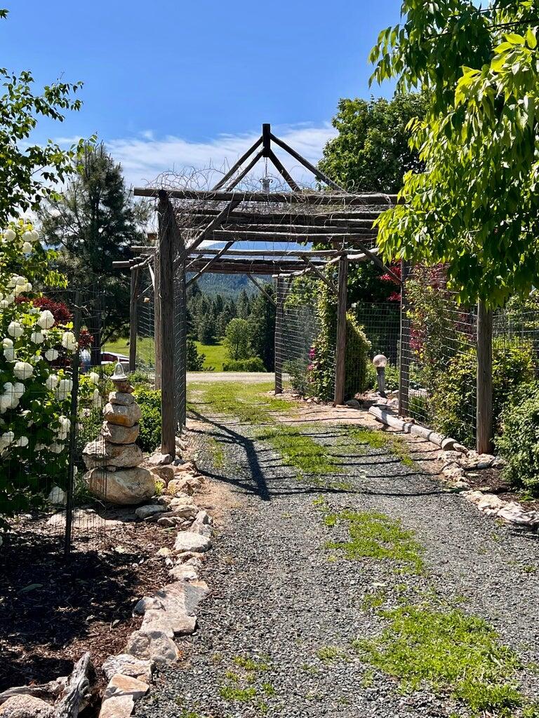 
                        Property photograph at
                        717 CONRAD HILL WAY
                      