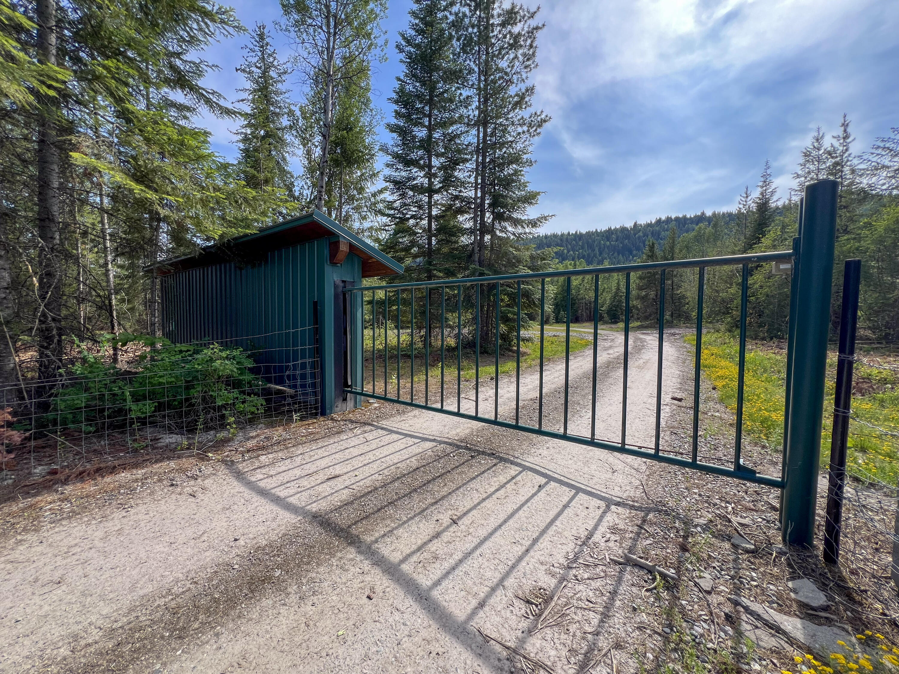 
                        Property photograph at
                        393958 HIGHWAY 20
                      