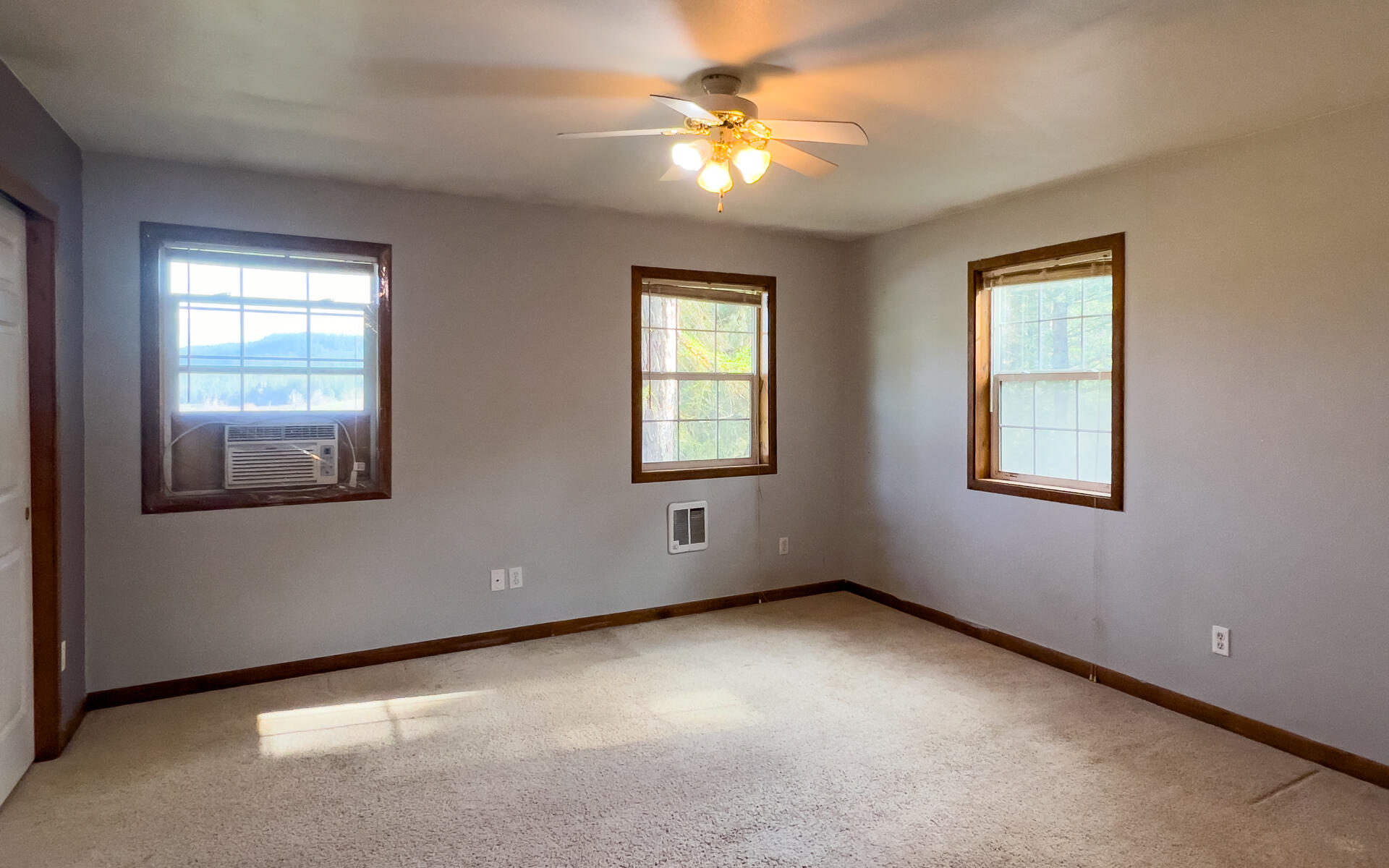 
                        Property photograph at
                        2063-A MARBLE VALLEY BASIN RD
                      