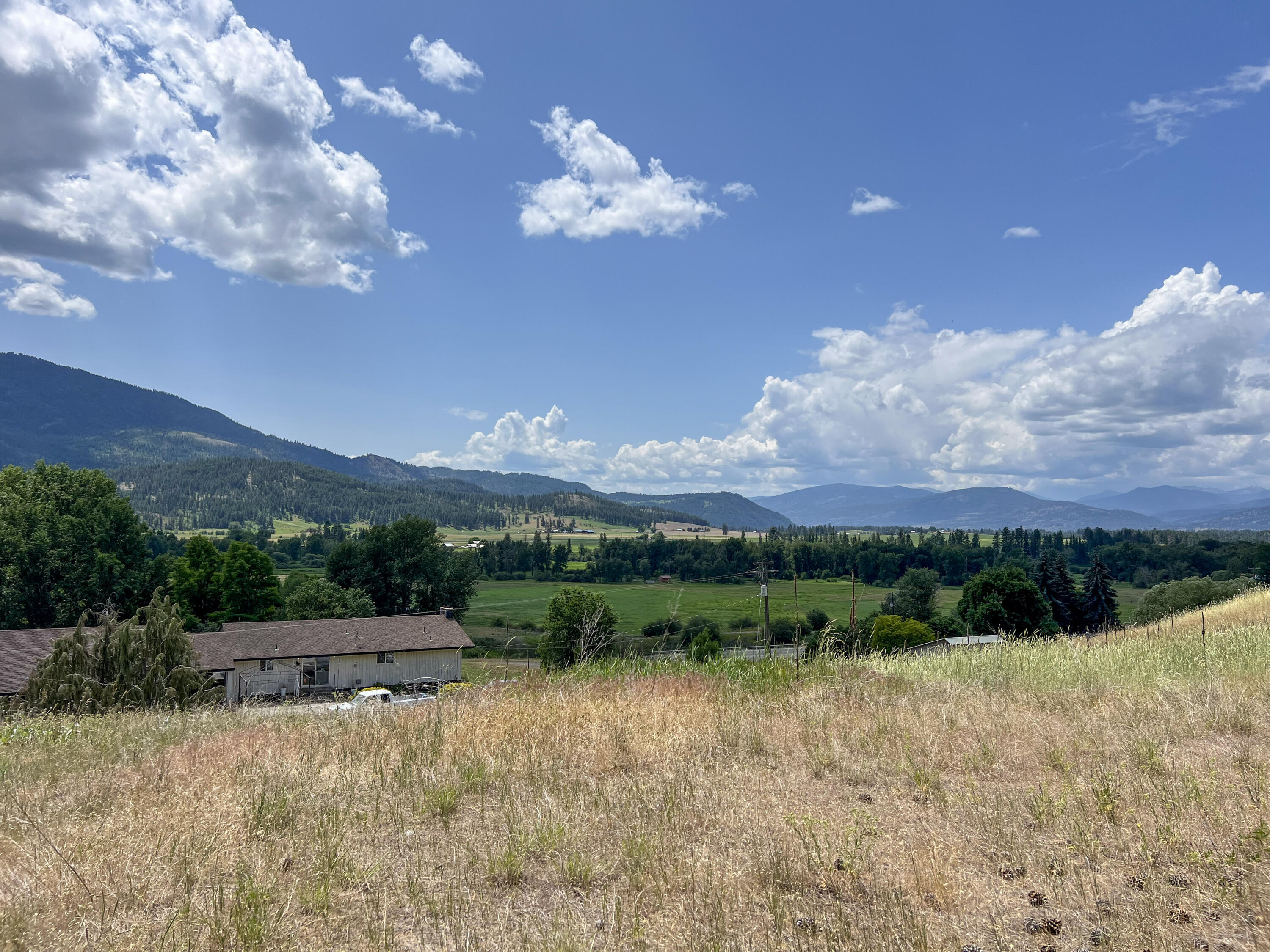
                        Property photograph at
                        598 N HWY 395
                      