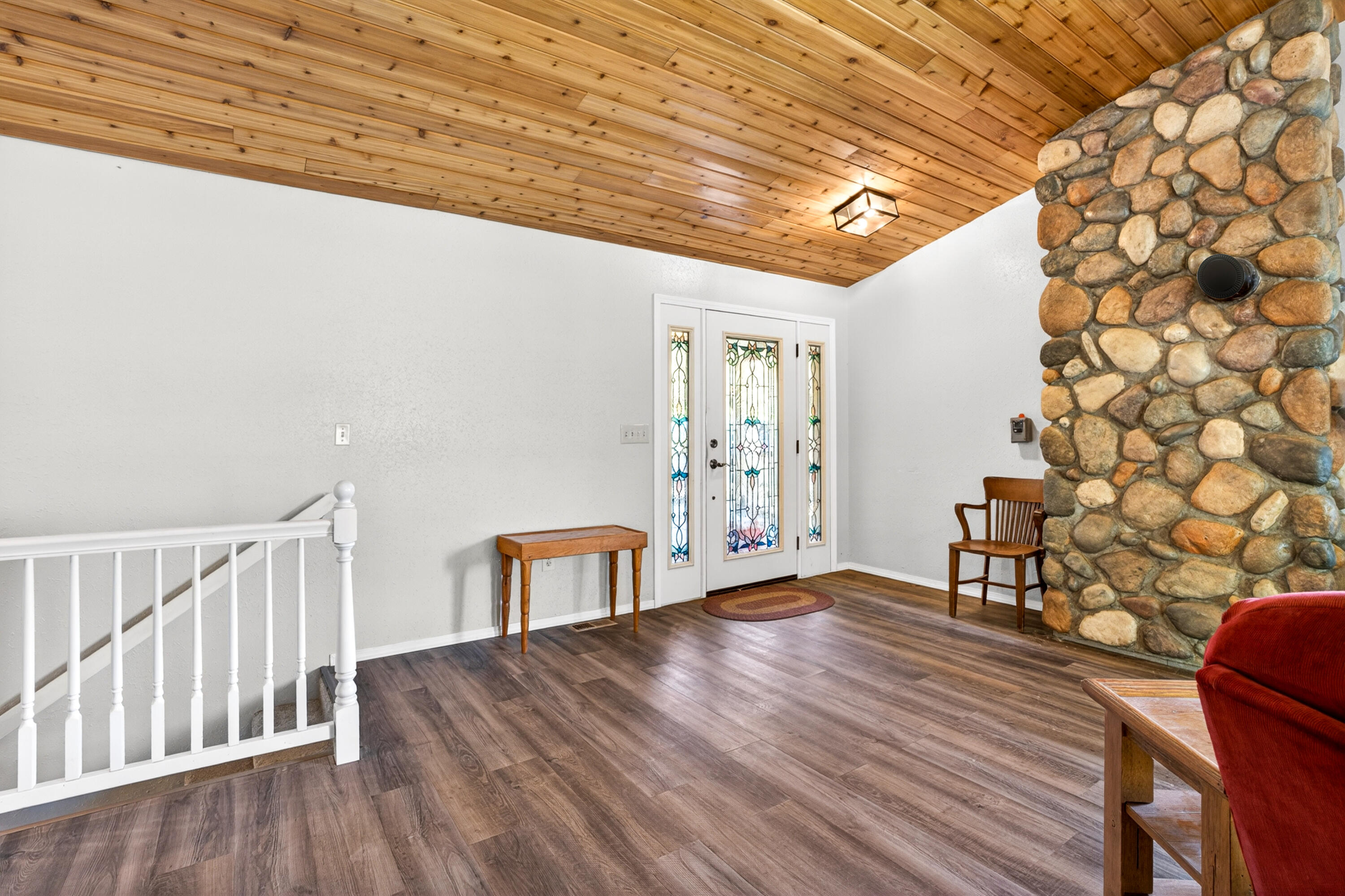 
                        Property photograph at
                        927 MISSION LAKE RD
                      