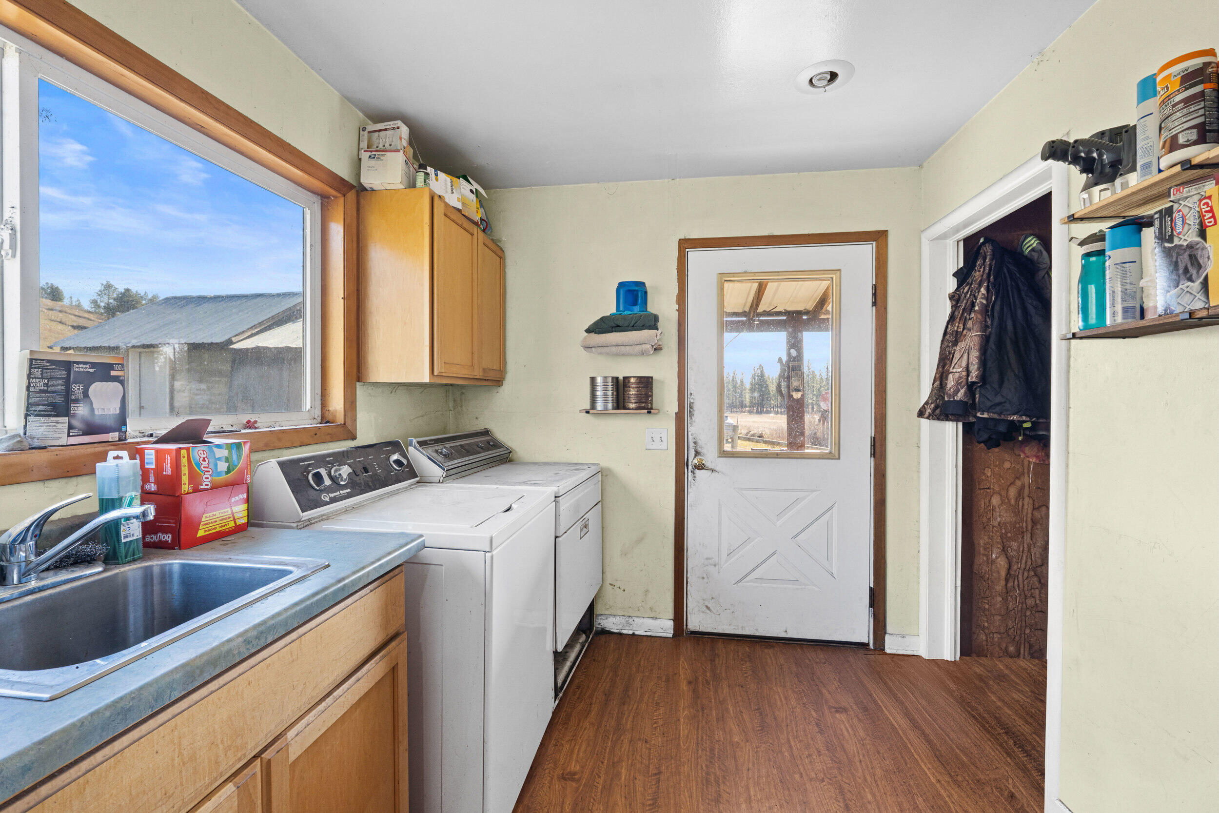 
                        Property photograph at
                        3031 HALL CREEK RD
                      