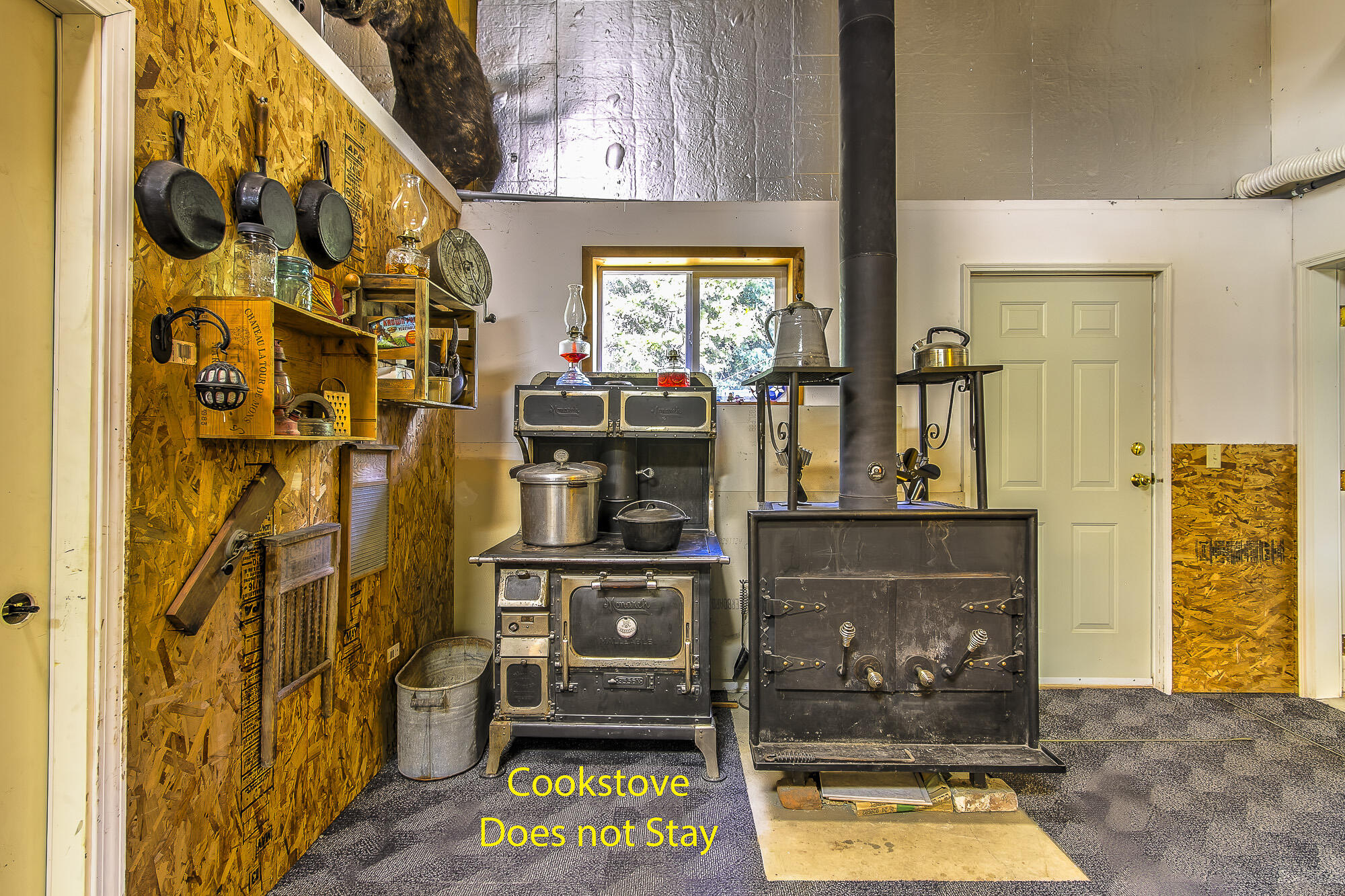 
                        Property photograph at
                        3829 DEEP LAKE BOUNDARY RD
                      