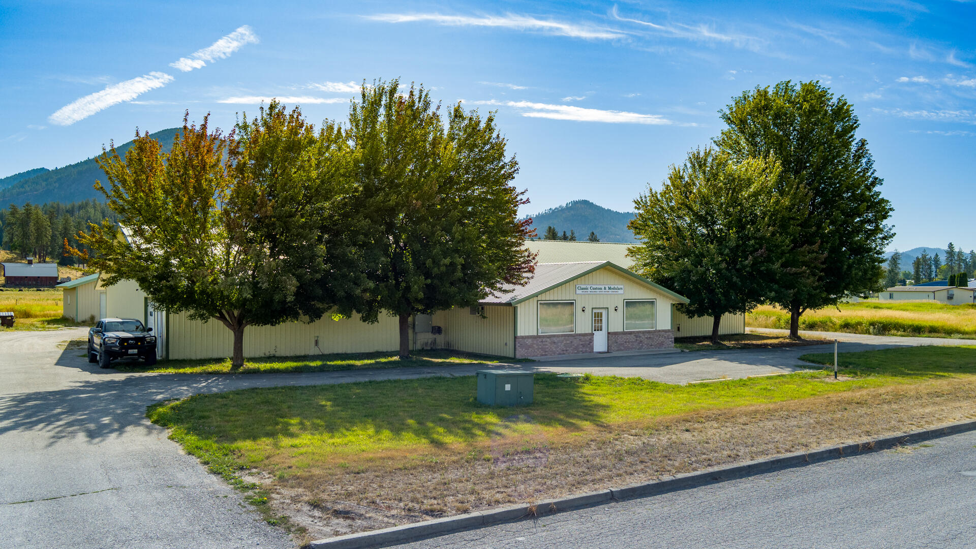
                        Property photograph at
                        634 N 7TH ST E
                      