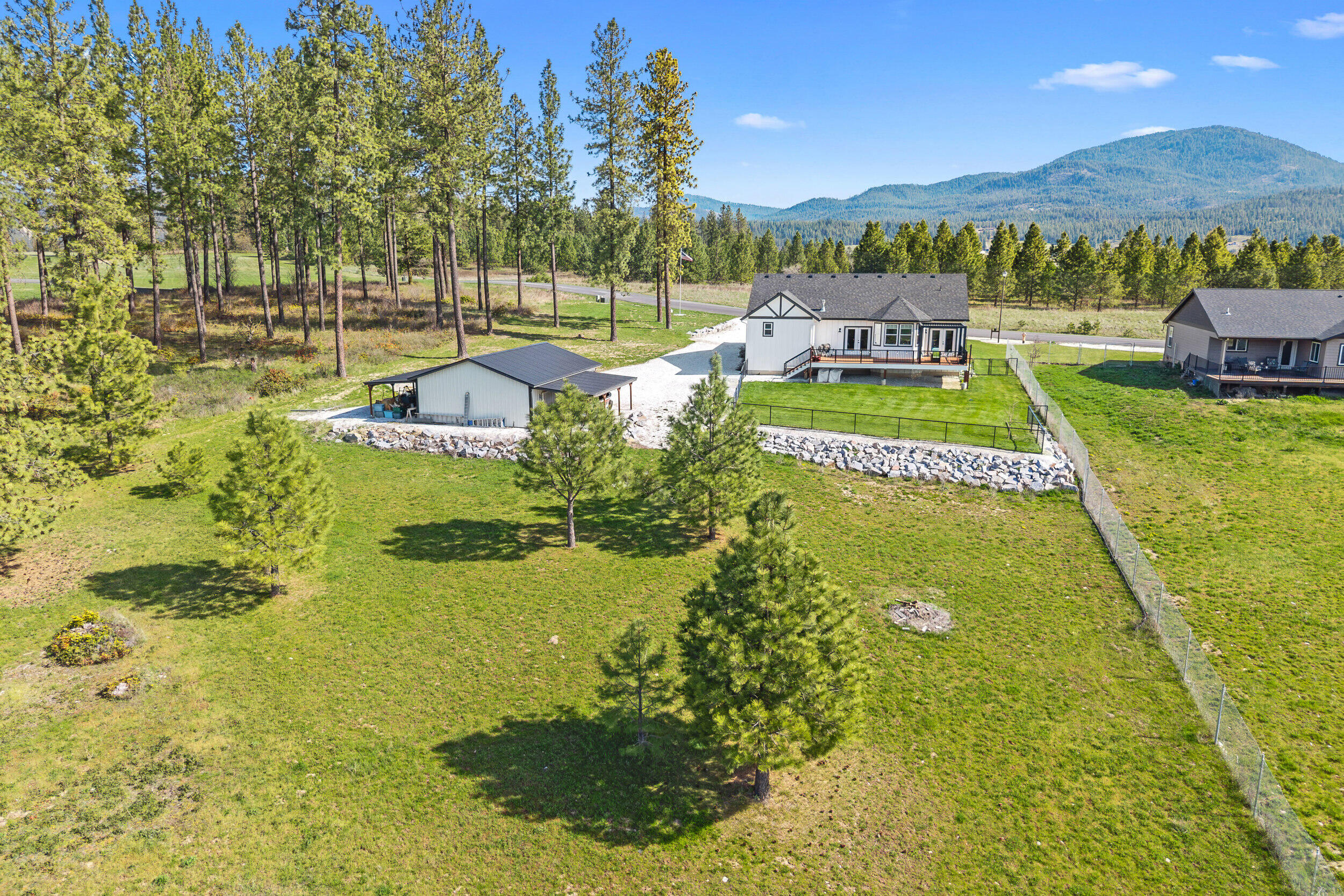 
                        Property photograph at
                        305 MAVEN WAY
                      