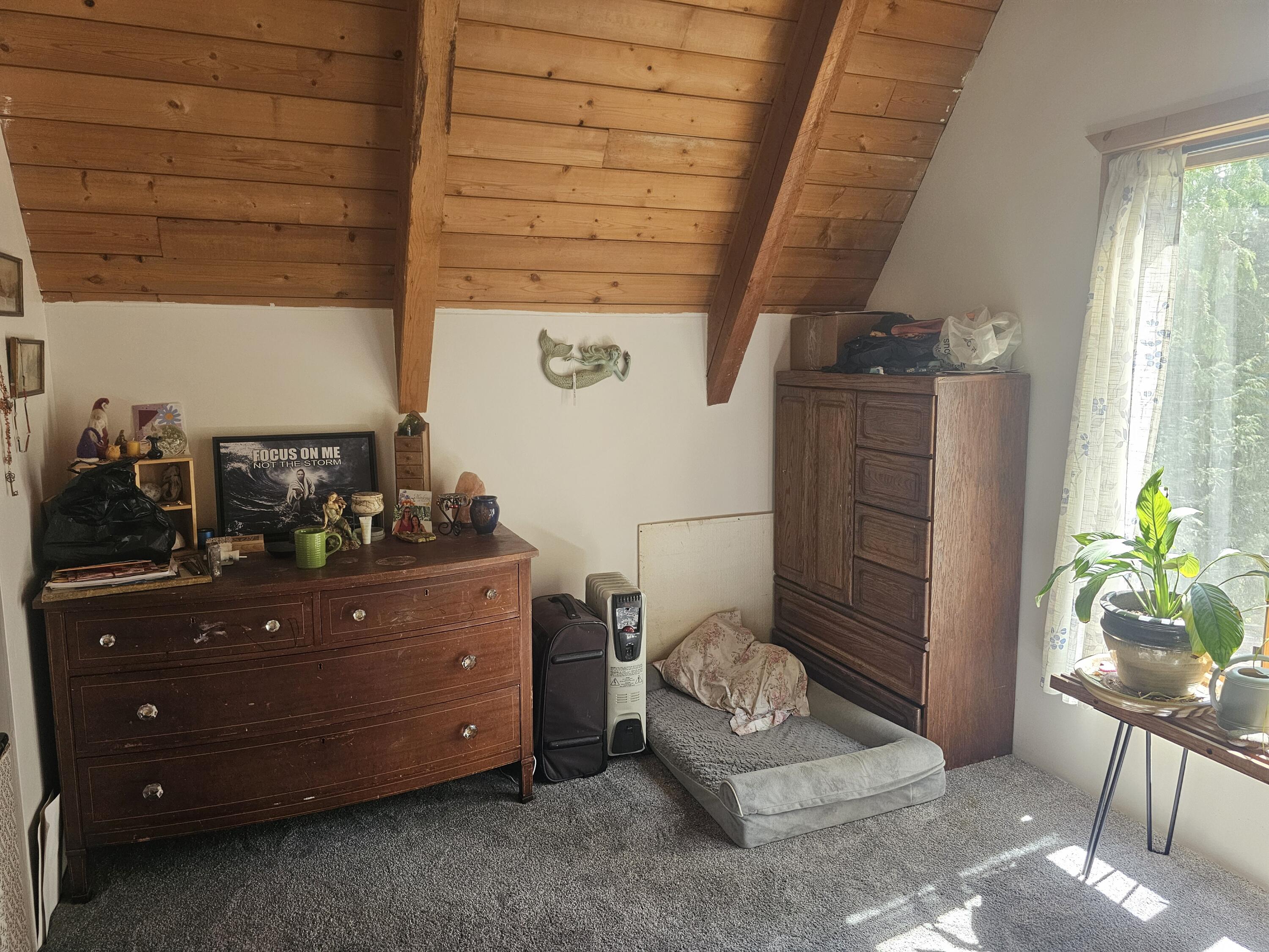 
                        Property photograph at
                        398462 HIGHWAY 20
                      