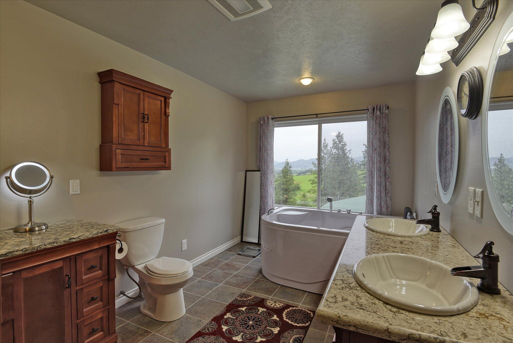 
                        Property photograph at
                        419 US-395 S
                      
