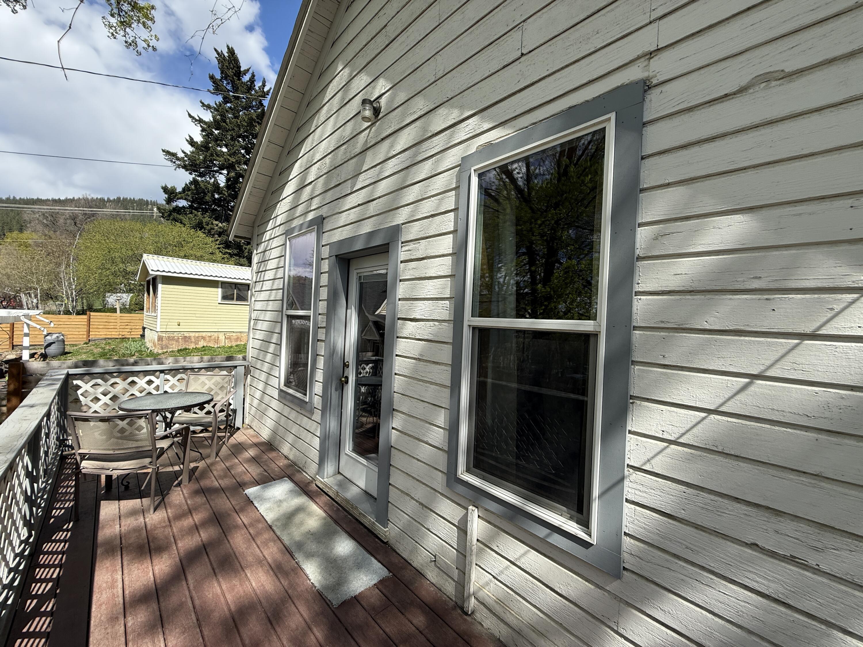 
                        Property photograph at
                        640 N ELM ST
                      