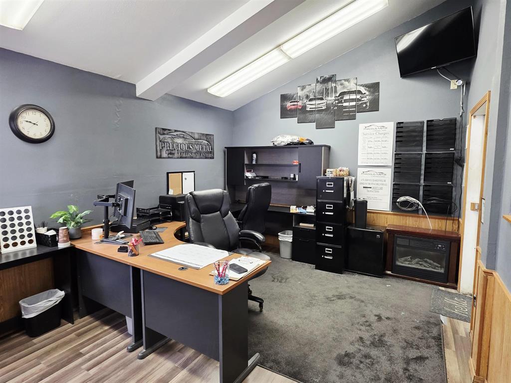 
                        Property photograph at
                        111 W 1ST ST
                      