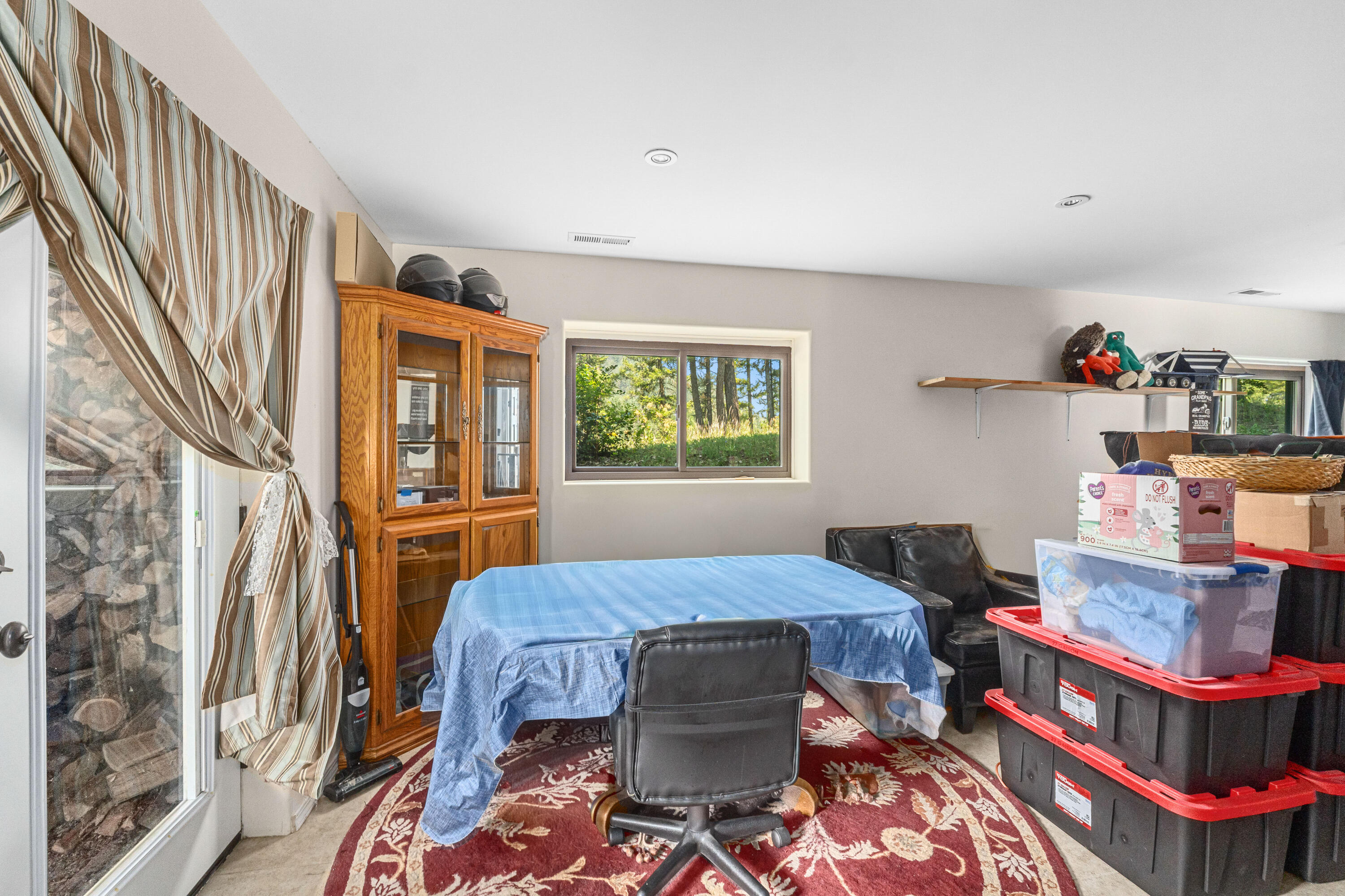 
                        Property photograph at
                        3733 V SAND CREEK RD
                      
