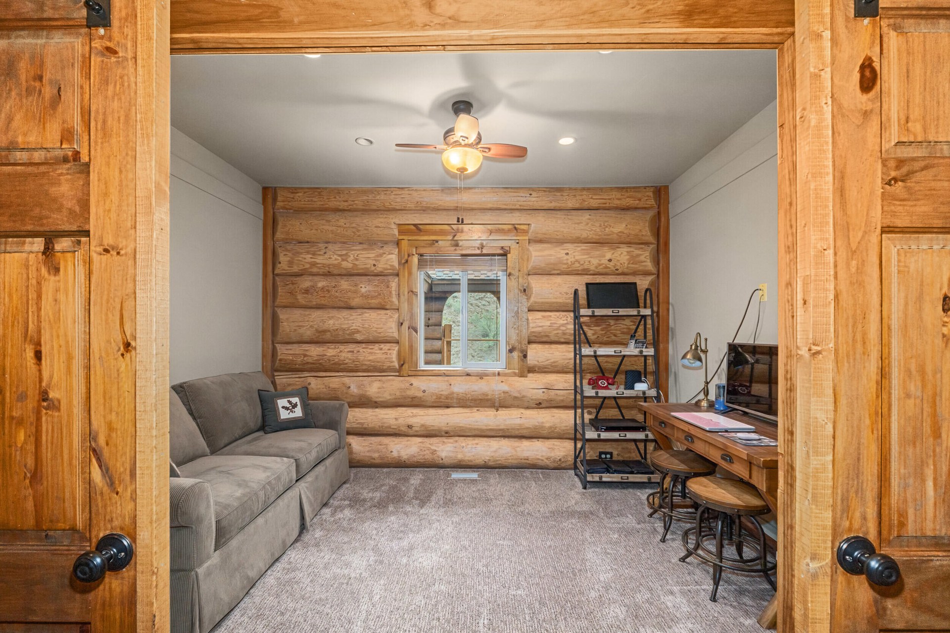 
                        Property photograph at
                        33905 WINTERWOOD LN E
                      