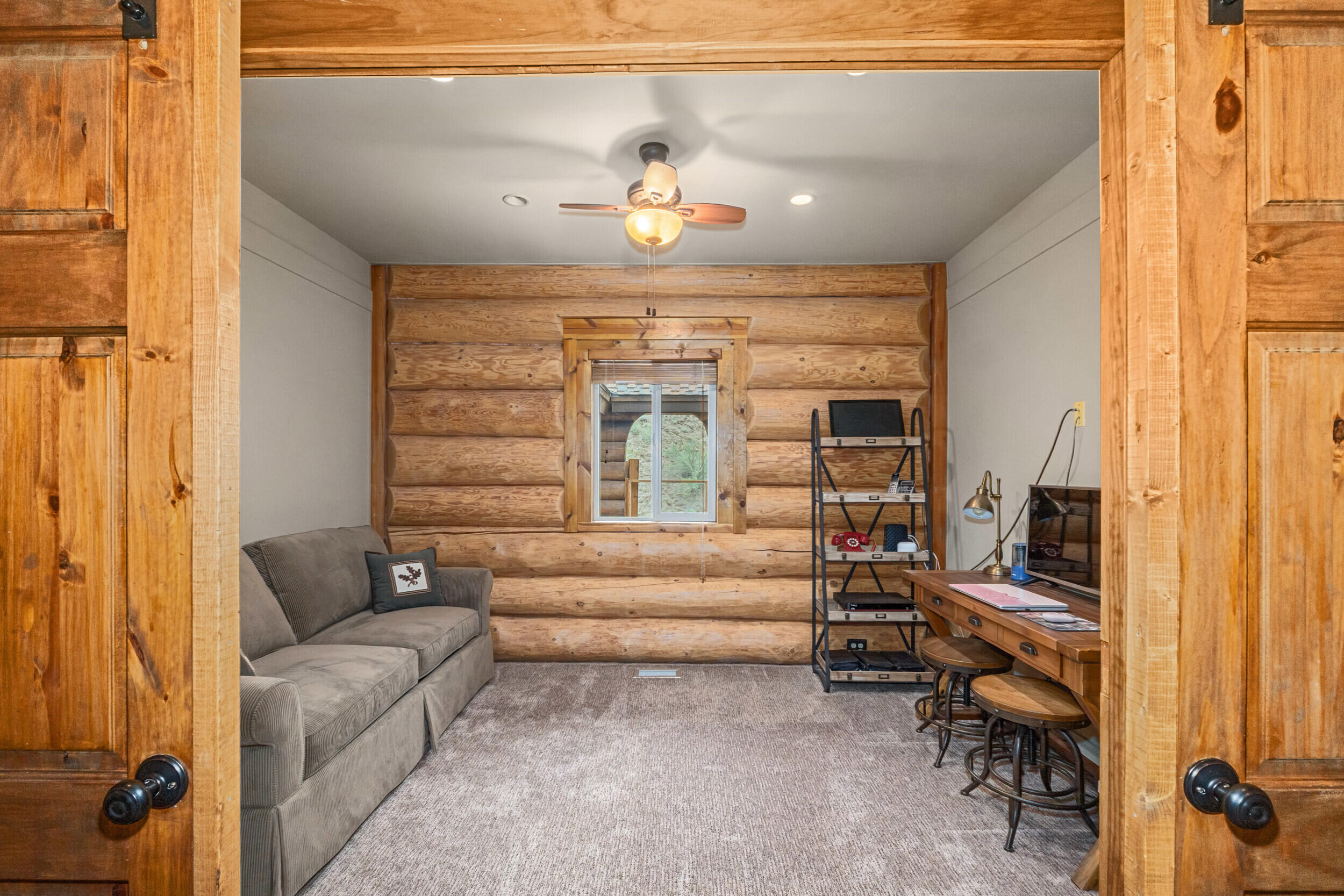 
                        Property photograph at
                        33905 WINTERWOOD LN E
                      