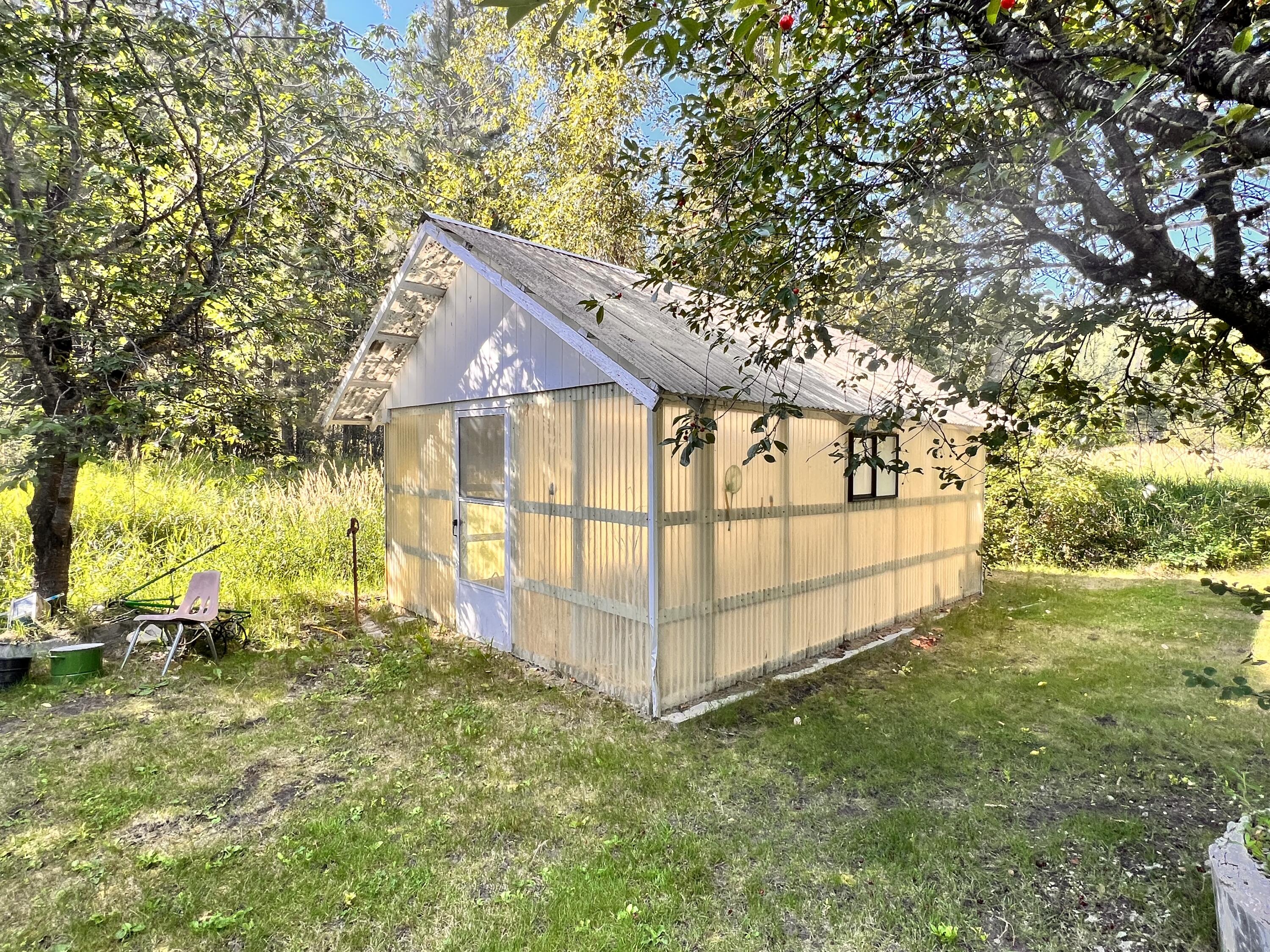 
                        Property photograph at
                        17320 HIGHWAY 21 N
                      