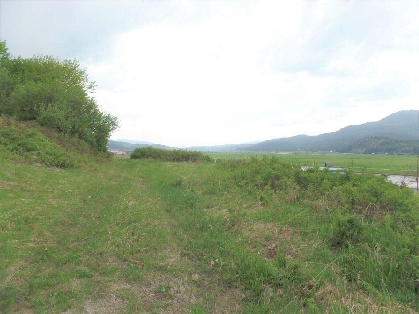 
                        Property photograph at
                        2XX HWY 395 N
                      