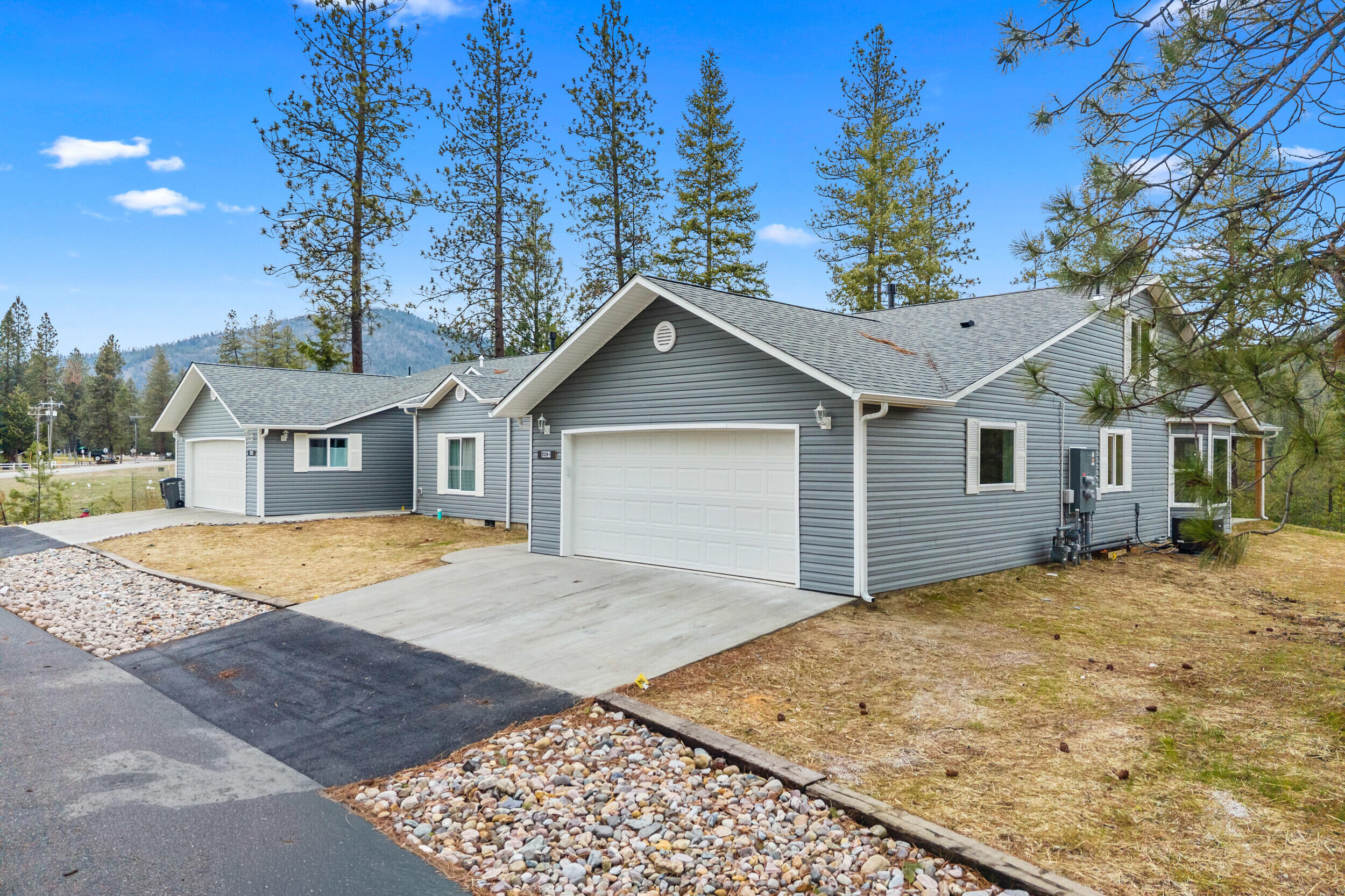 
                        Property photograph at
                        2528 CANYON CREST WAY
                      