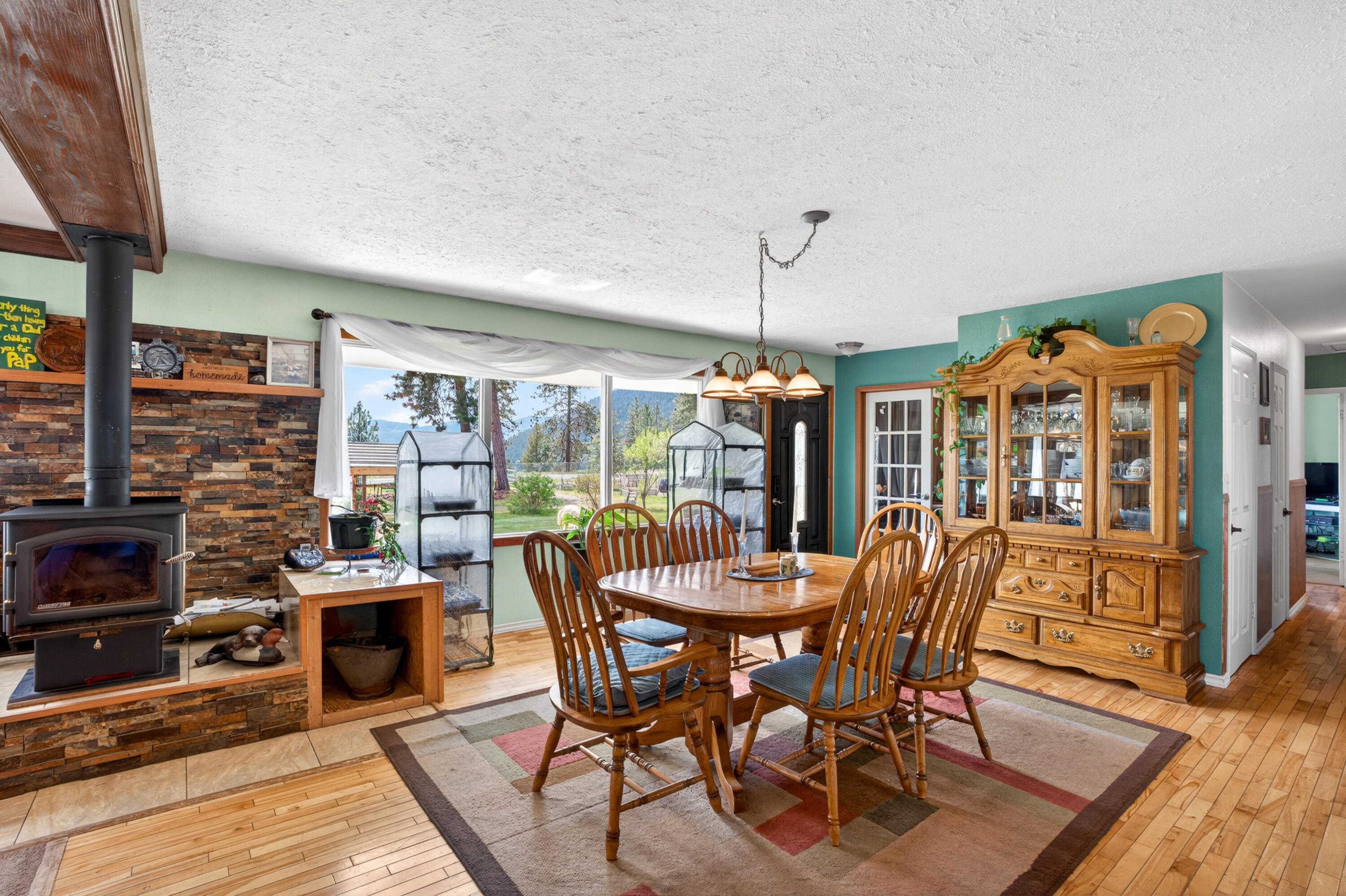 
                        Property photograph at
                        762 JOSEPH JESSICA RD
                      
