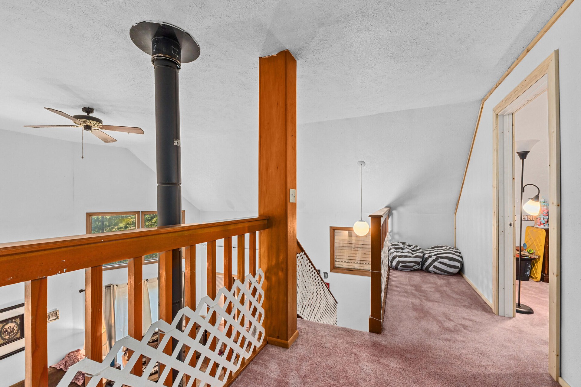 
                        Property photograph at
                        2594 TAMARACK DR
                      