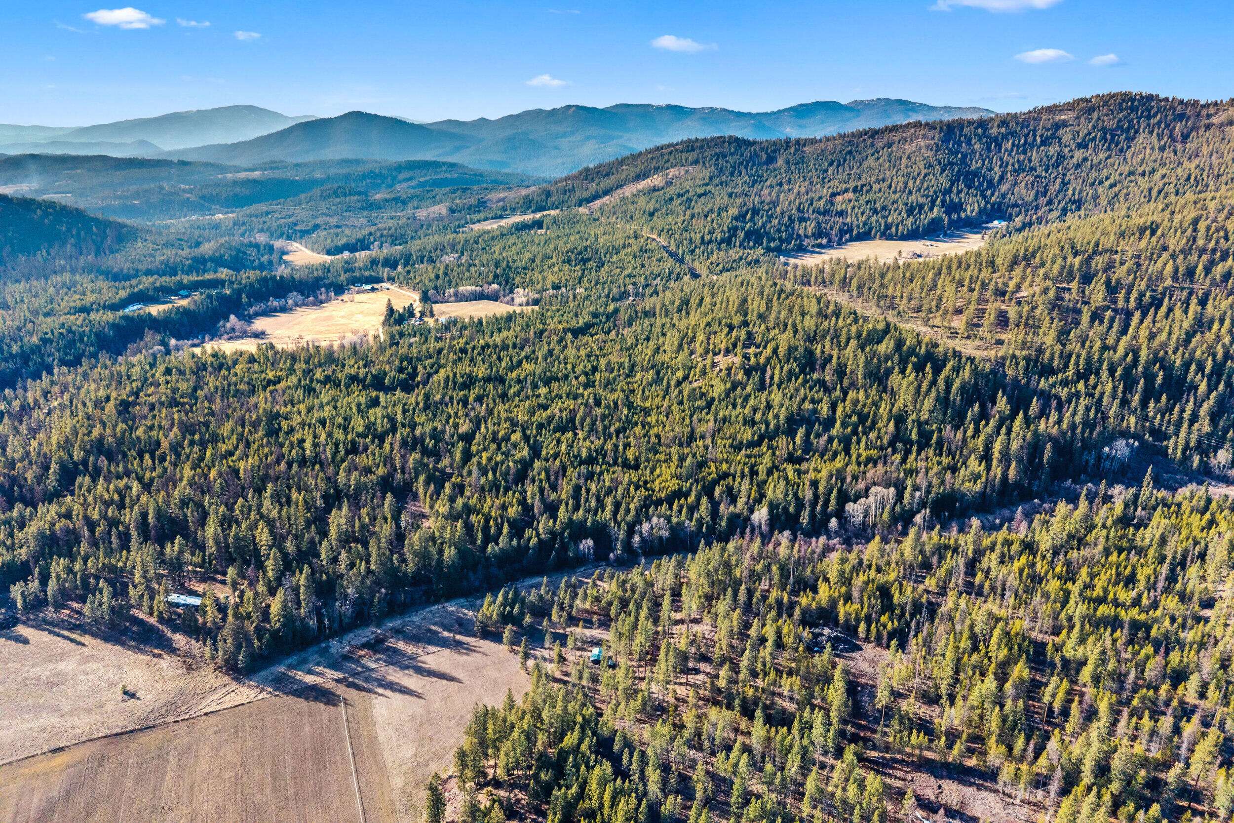 
                        Property photograph at
                        28XX BURNT VALLEY (80AC) RD
                      