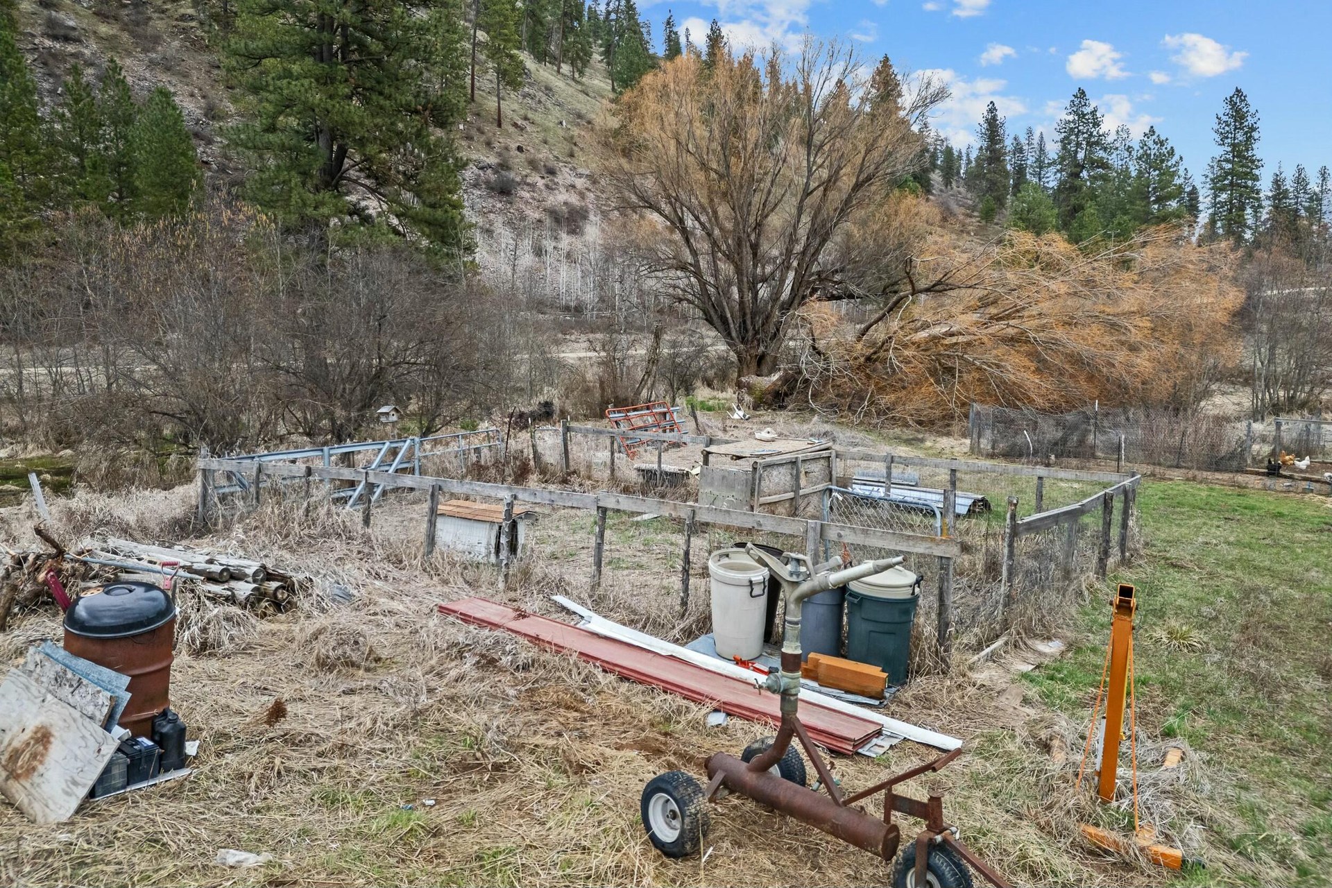
                        Property photograph at
                        3032 WRIGHTS VALLEY RD
                      