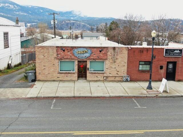 
                        Property photograph at
                        153 N WYNNE ST
                      