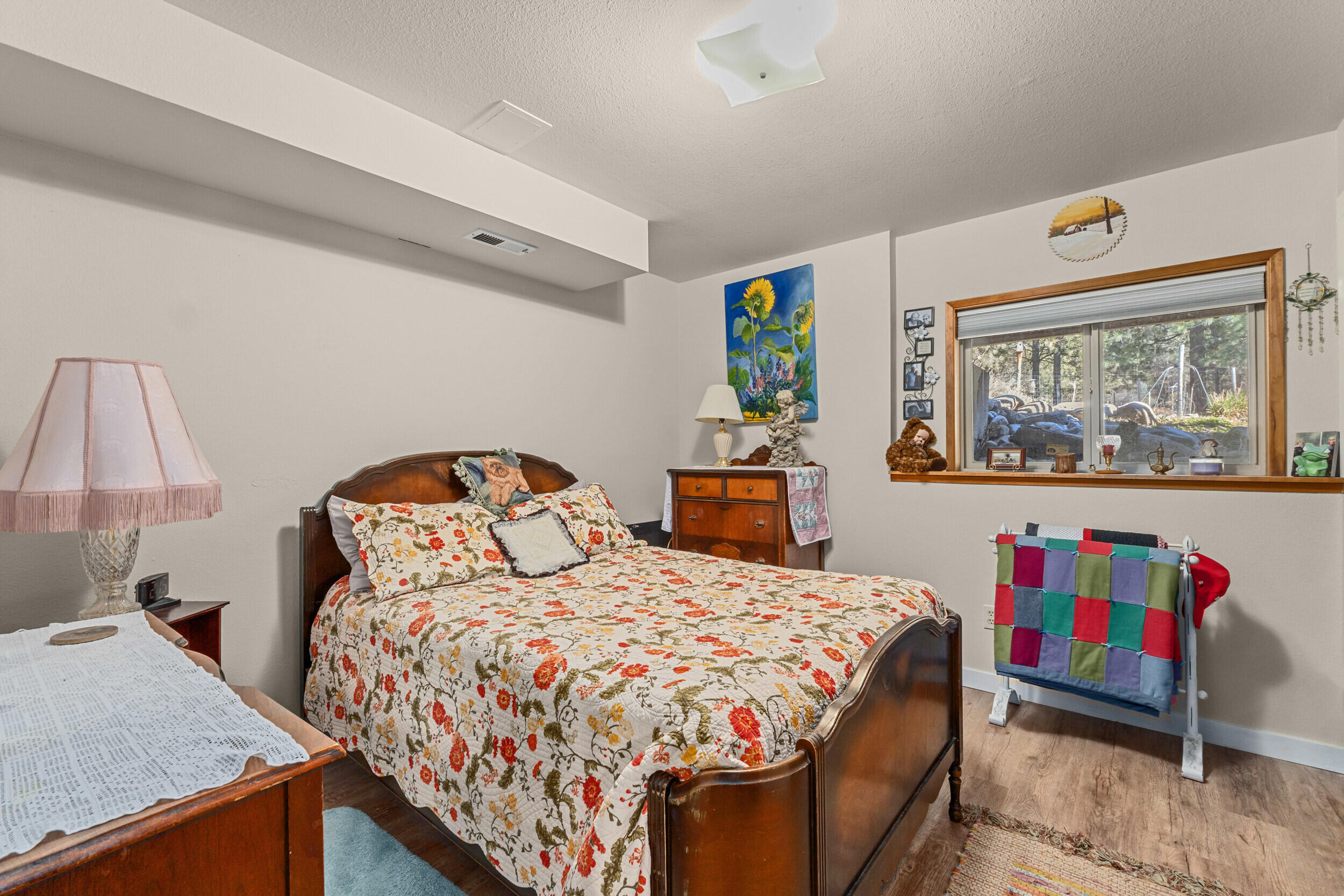 
                        Property photograph at
                        753 C ARDEN BUTTE RD
                      