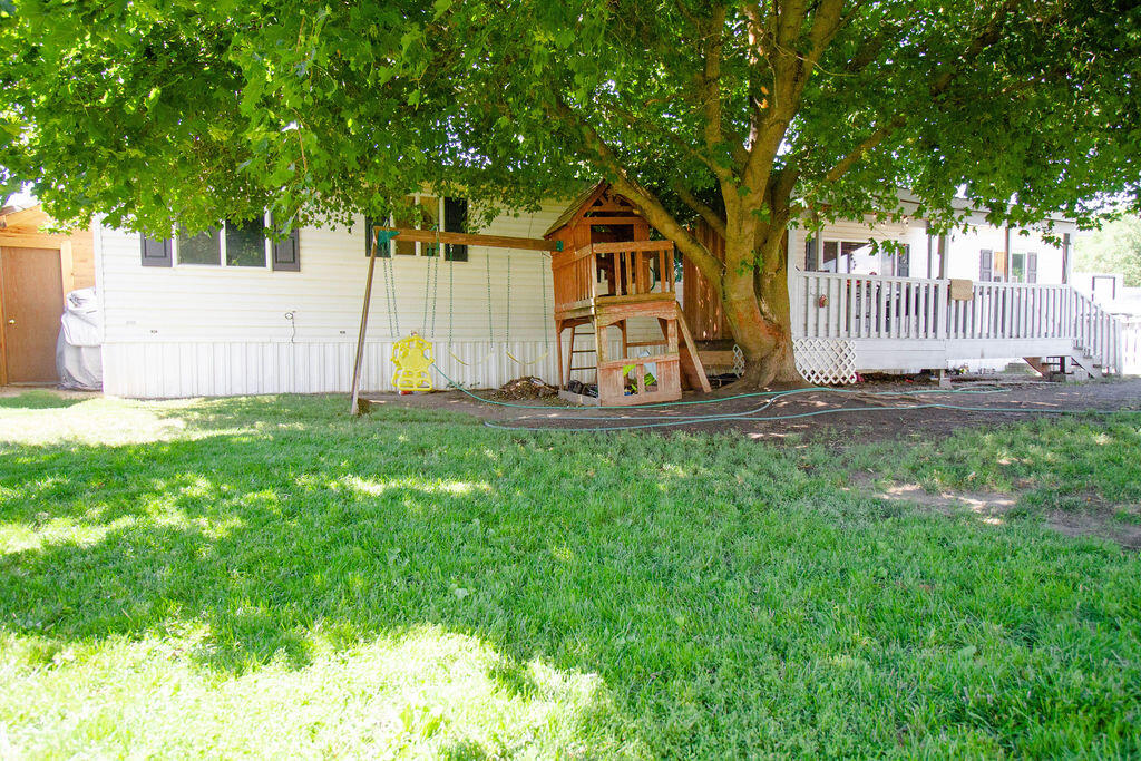 
                        Property photograph at
                        686 OLD ARDEN #38 HWY
                      