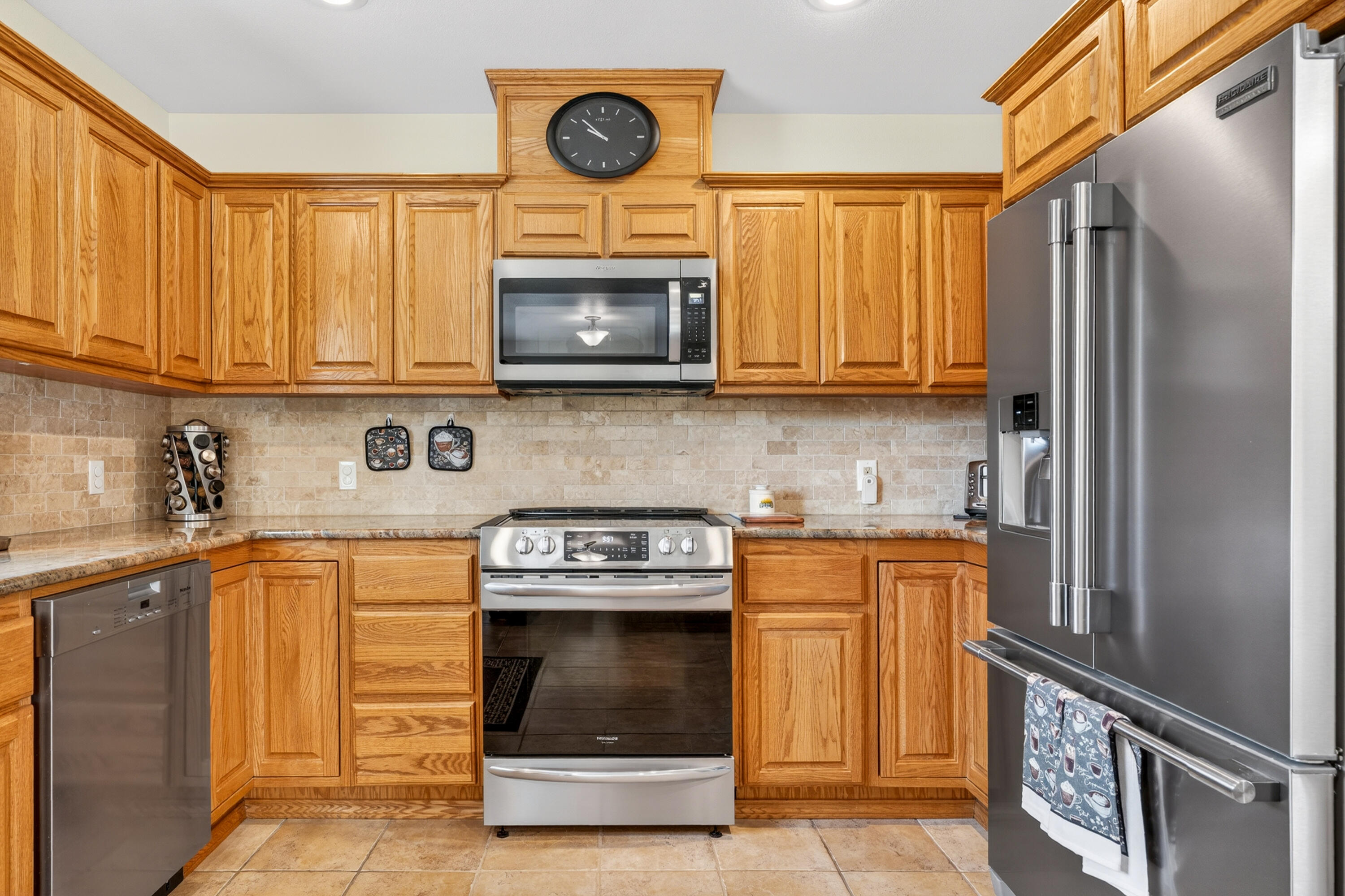 
                        Property photograph at
                        257 EAGLE DR
                      