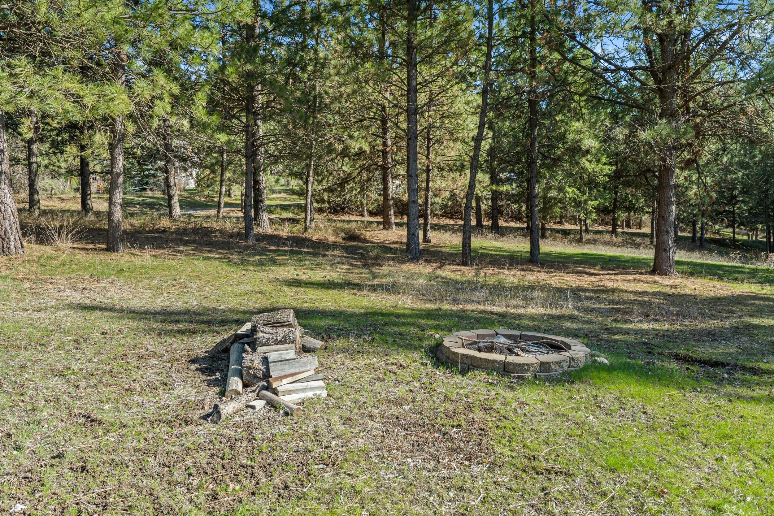 
                        Property photograph at
                        753 C ARDEN BUTTE RD
                      