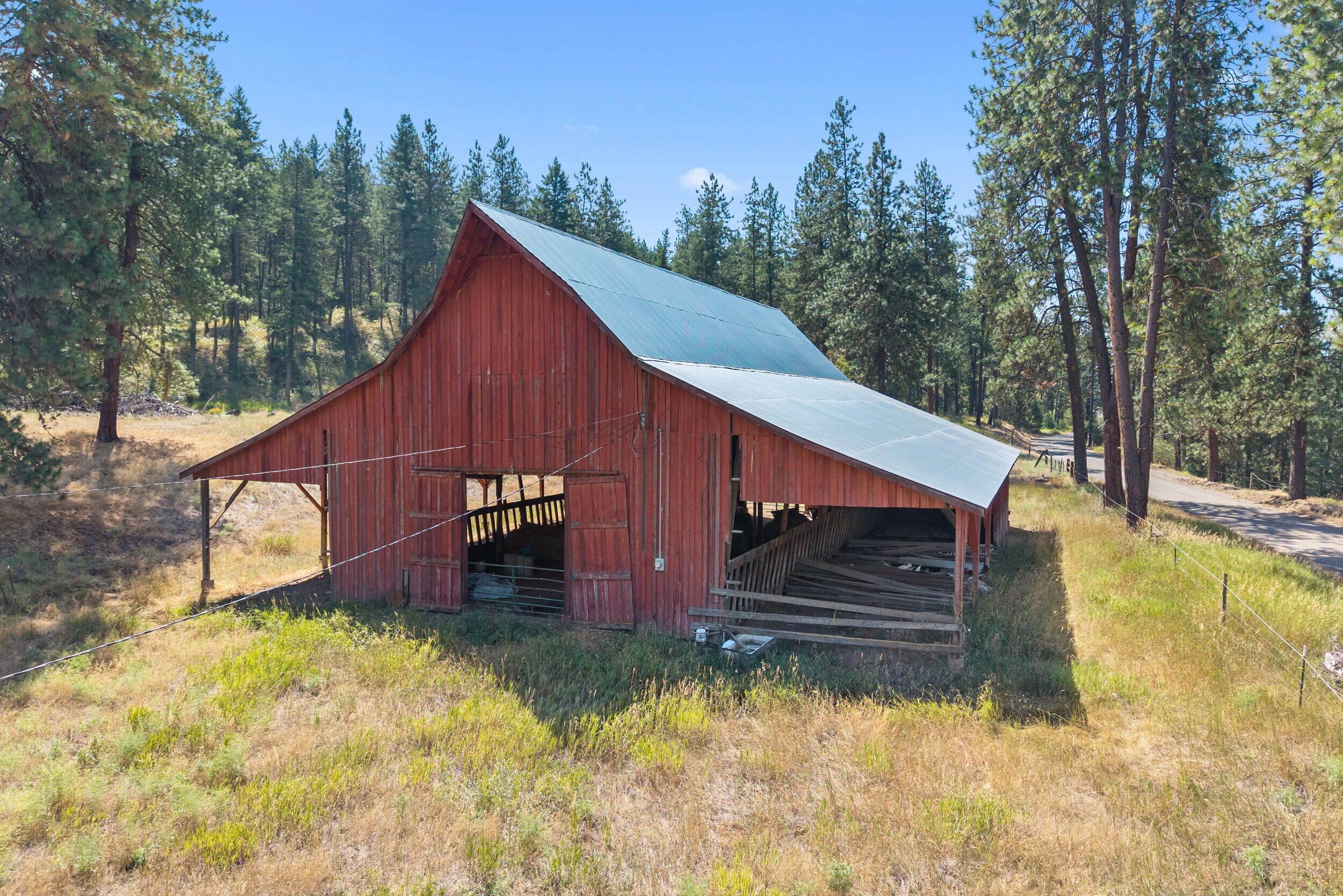 
                        Property photograph at
                        2339 KETTLE RIVER RD
                      