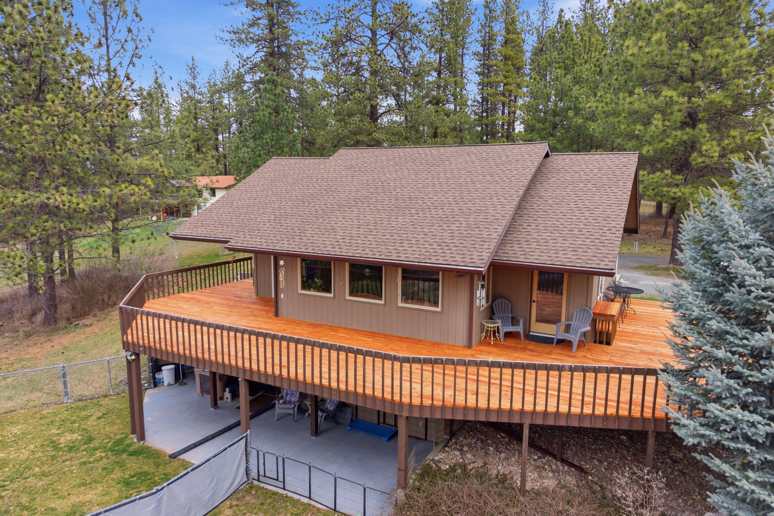 
                        Property photograph at
                        753 C ARDEN BUTTE RD
                      