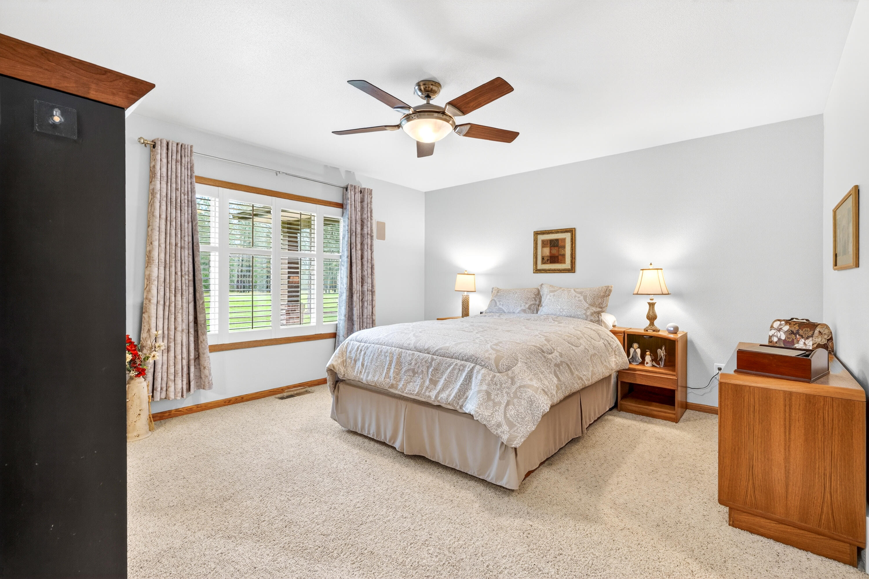 
                        Property photograph at
                        257 EAGLE DR
                      