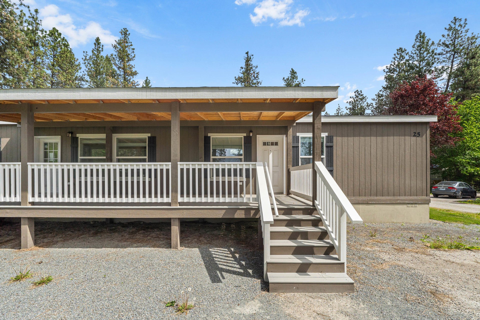 
                        Property photograph at
                        5 COLUMBIA DR
                      