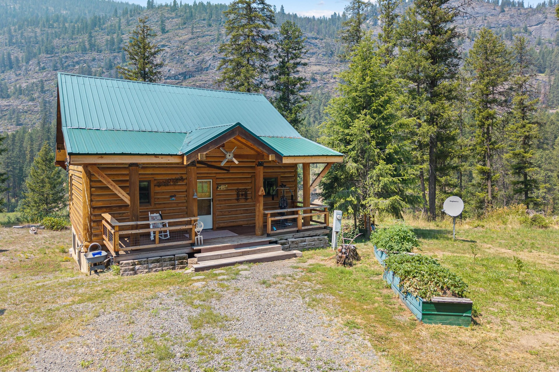 
                        Property photograph at
                        3733 V SAND CREEK RD
                      
