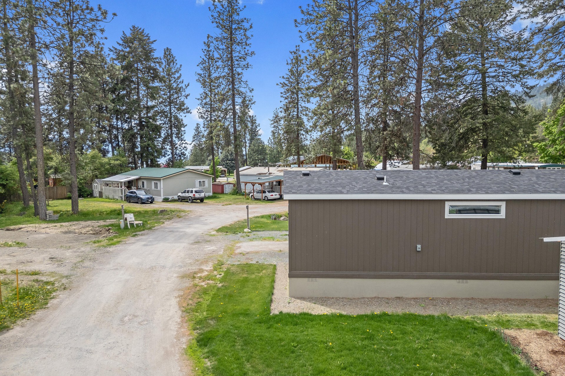 
                        Property photograph at
                        5 COLUMBIA DR
                      