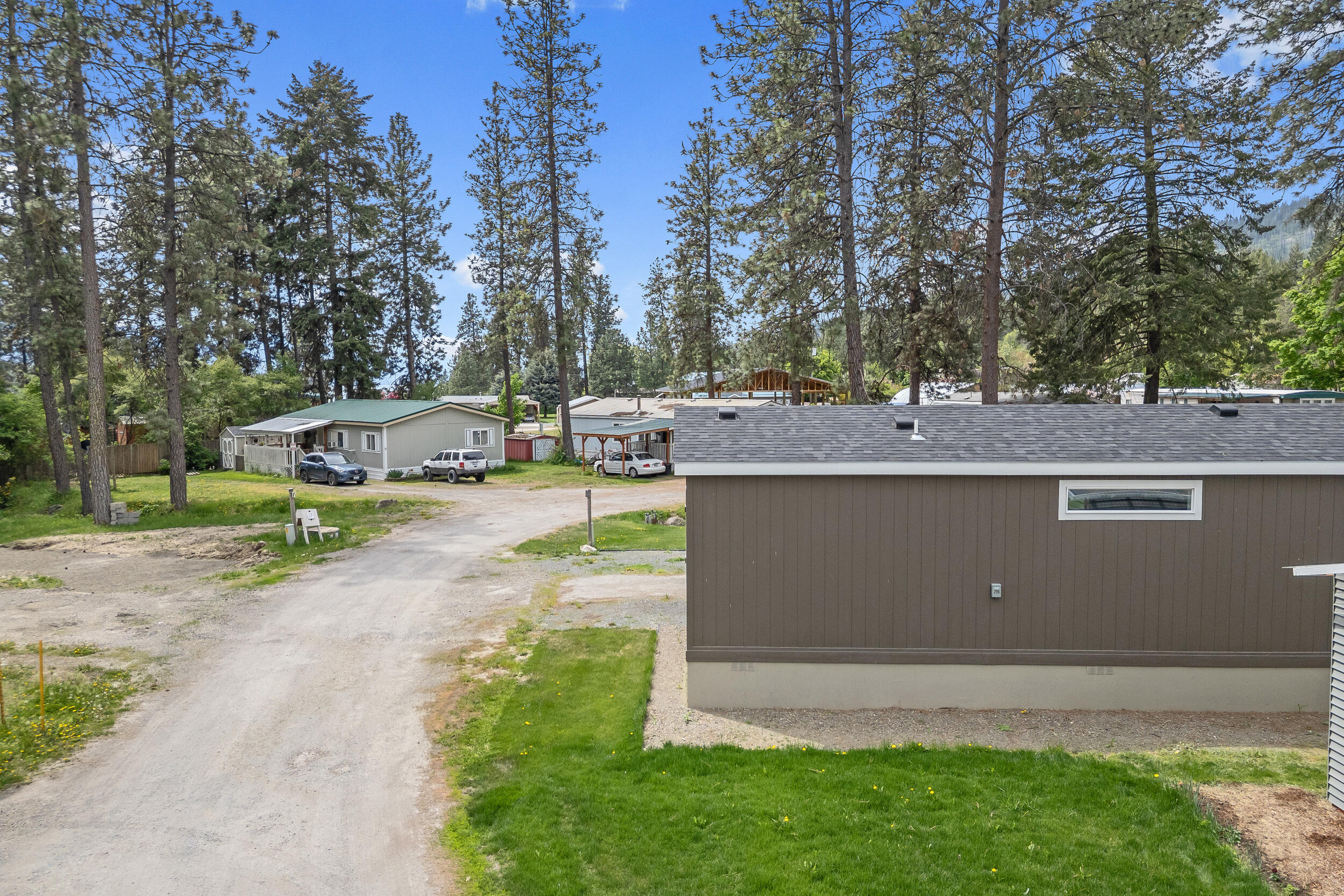 
                        Property photograph at
                        5 COLUMBIA DR
                      