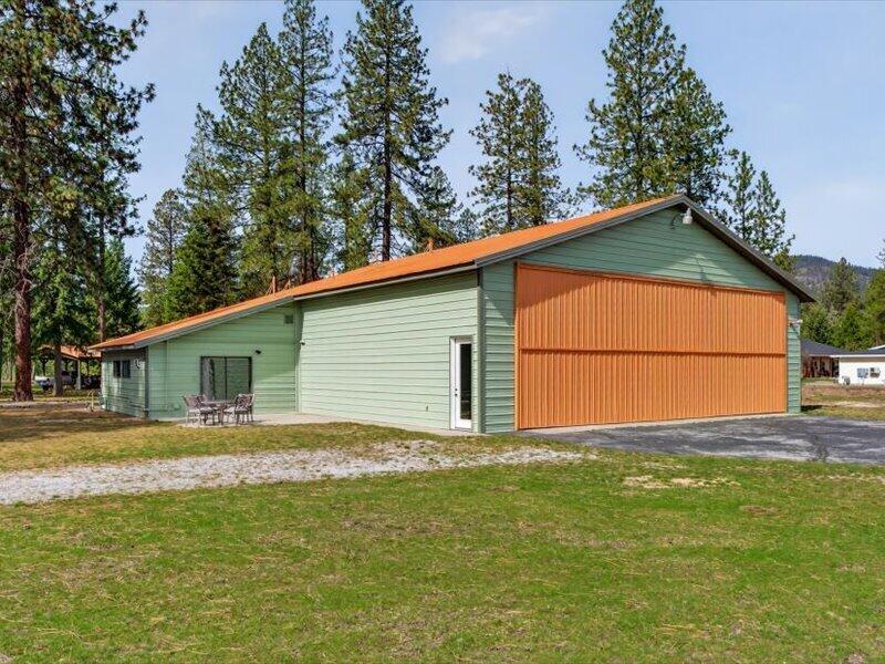 
                        Property photograph at
                        147 RICHMOND LN
                      