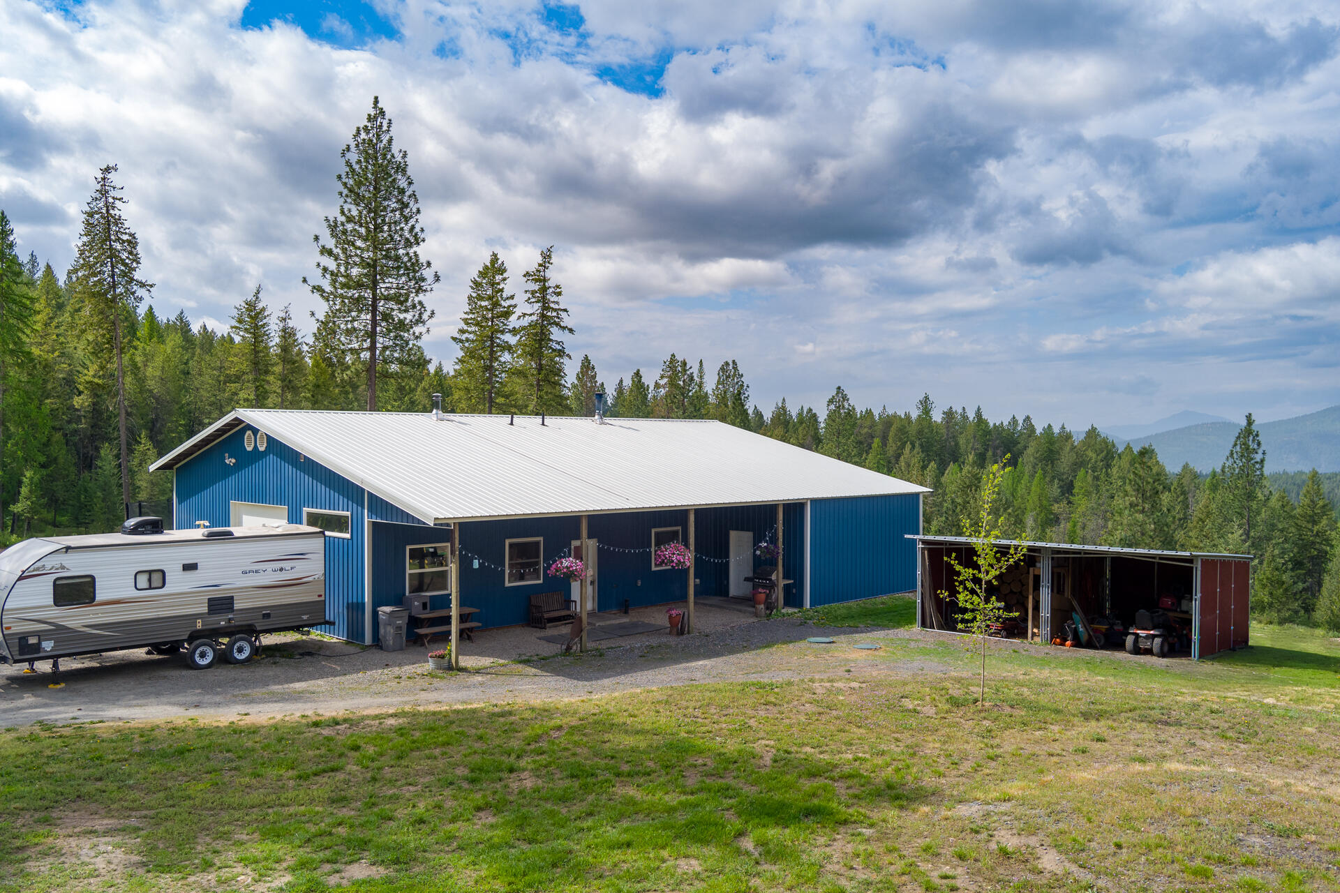 
                        Property photograph at
                        2559 F UNITED COPPER MINE RD
                      