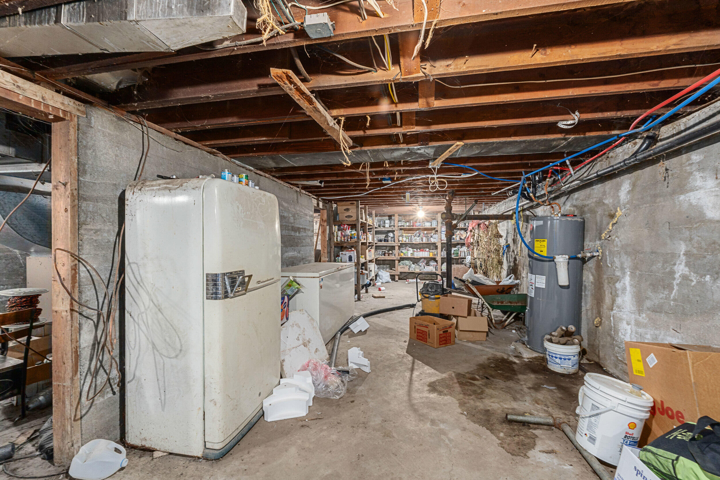 
                        Property photograph at
                        3031 HALL CREEK RD
                      