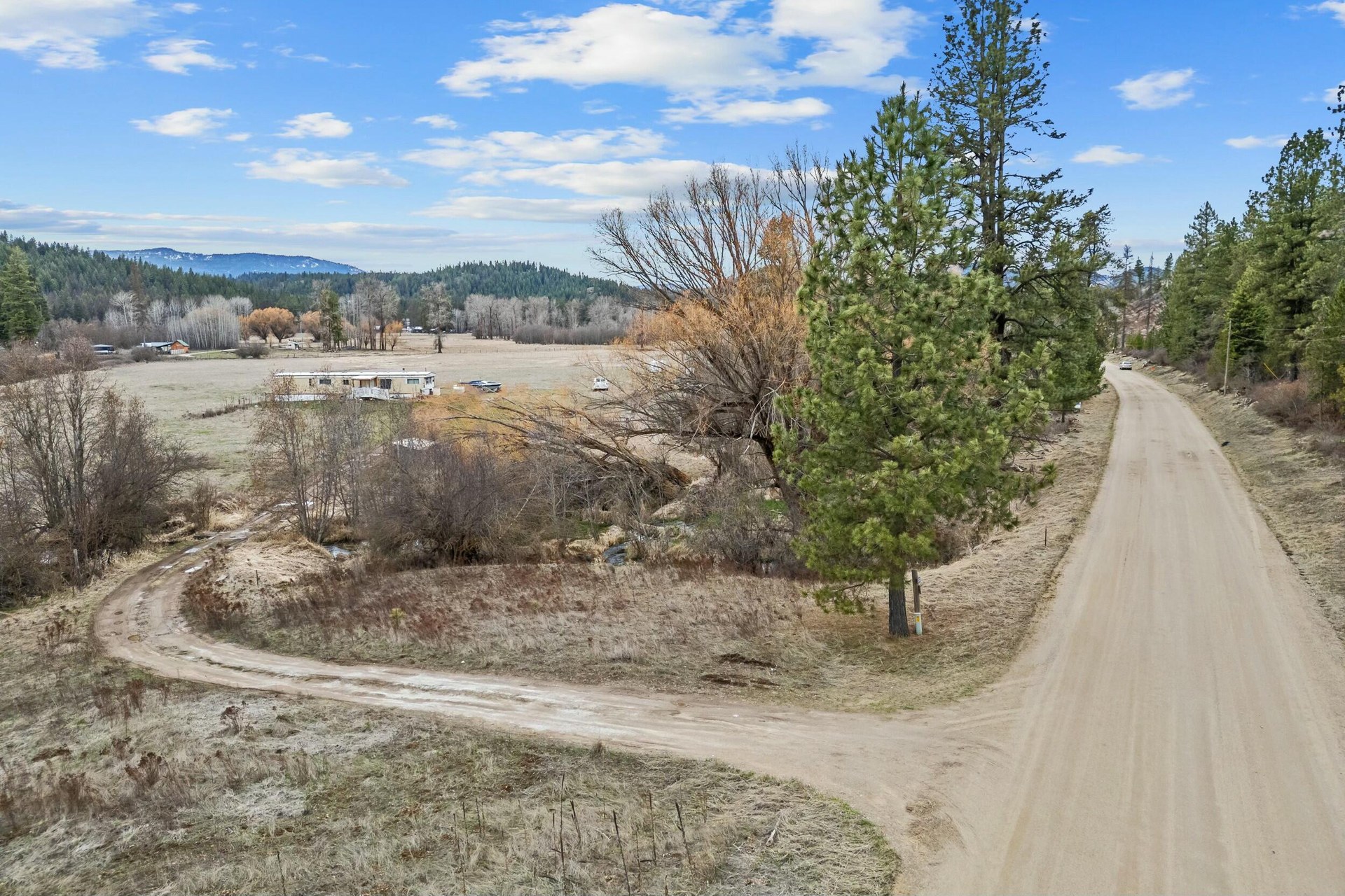 
                        Property photograph at
                        3032 WRIGHTS VALLEY RD
                      