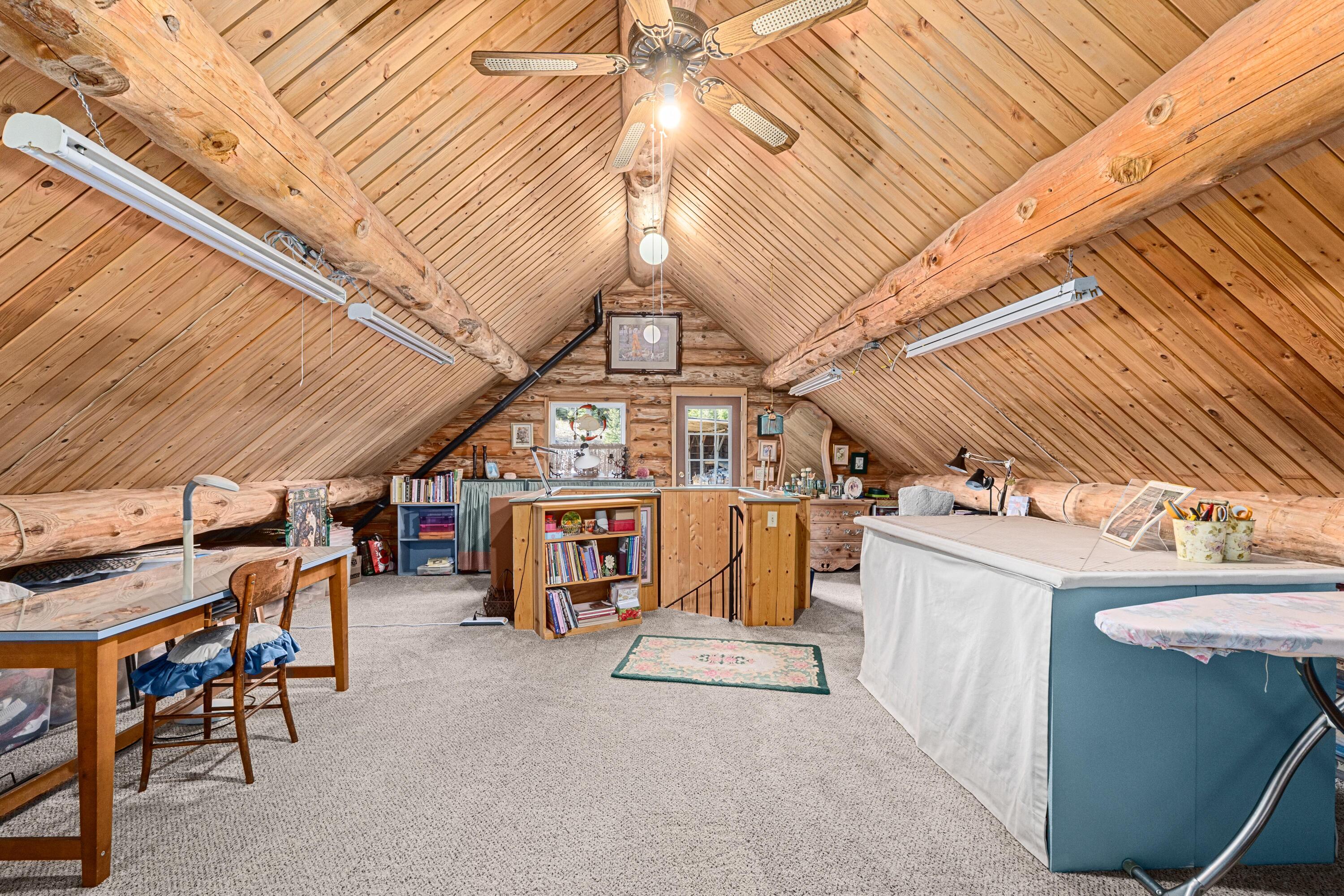 
                        Property photograph at
                        1114 N STOHR RD
                      