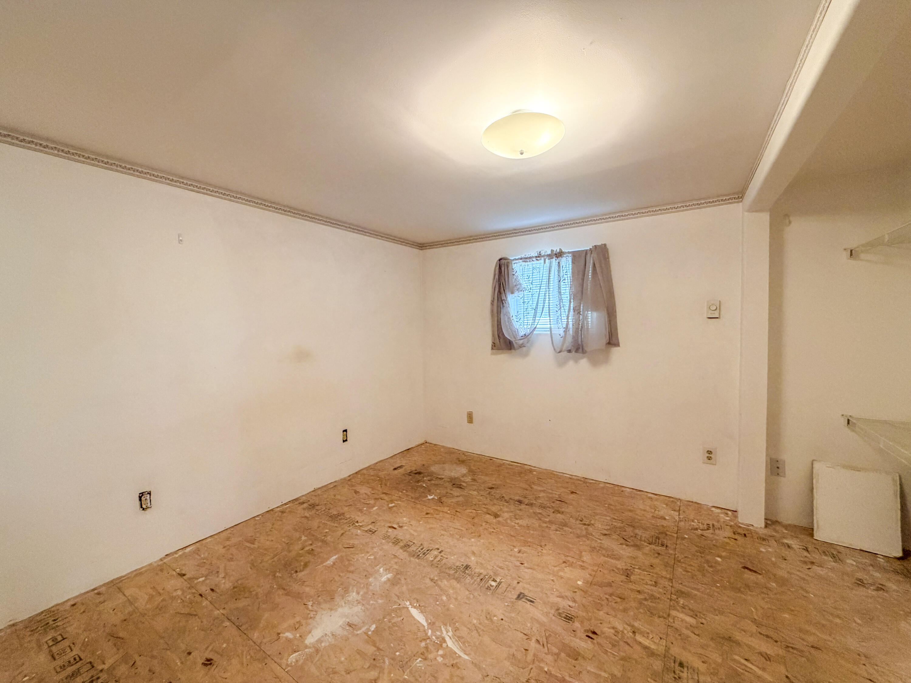 
                        Property photograph at
                        3154 HEATHER LANE
                      