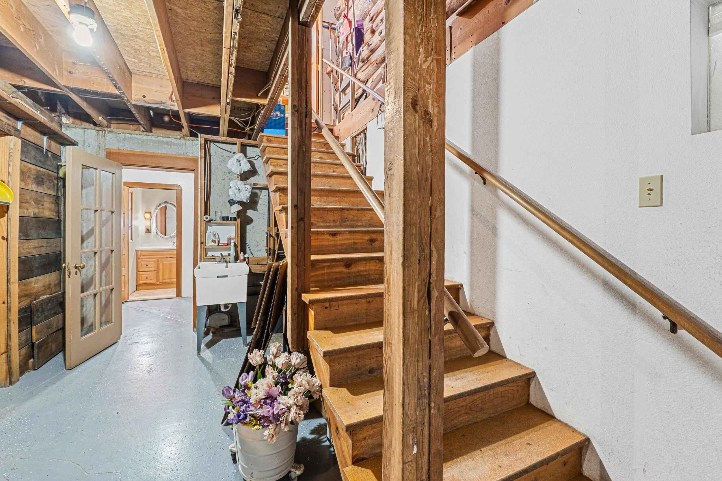 
                        Property photograph at
                        4158 LUMBERG RD
                      