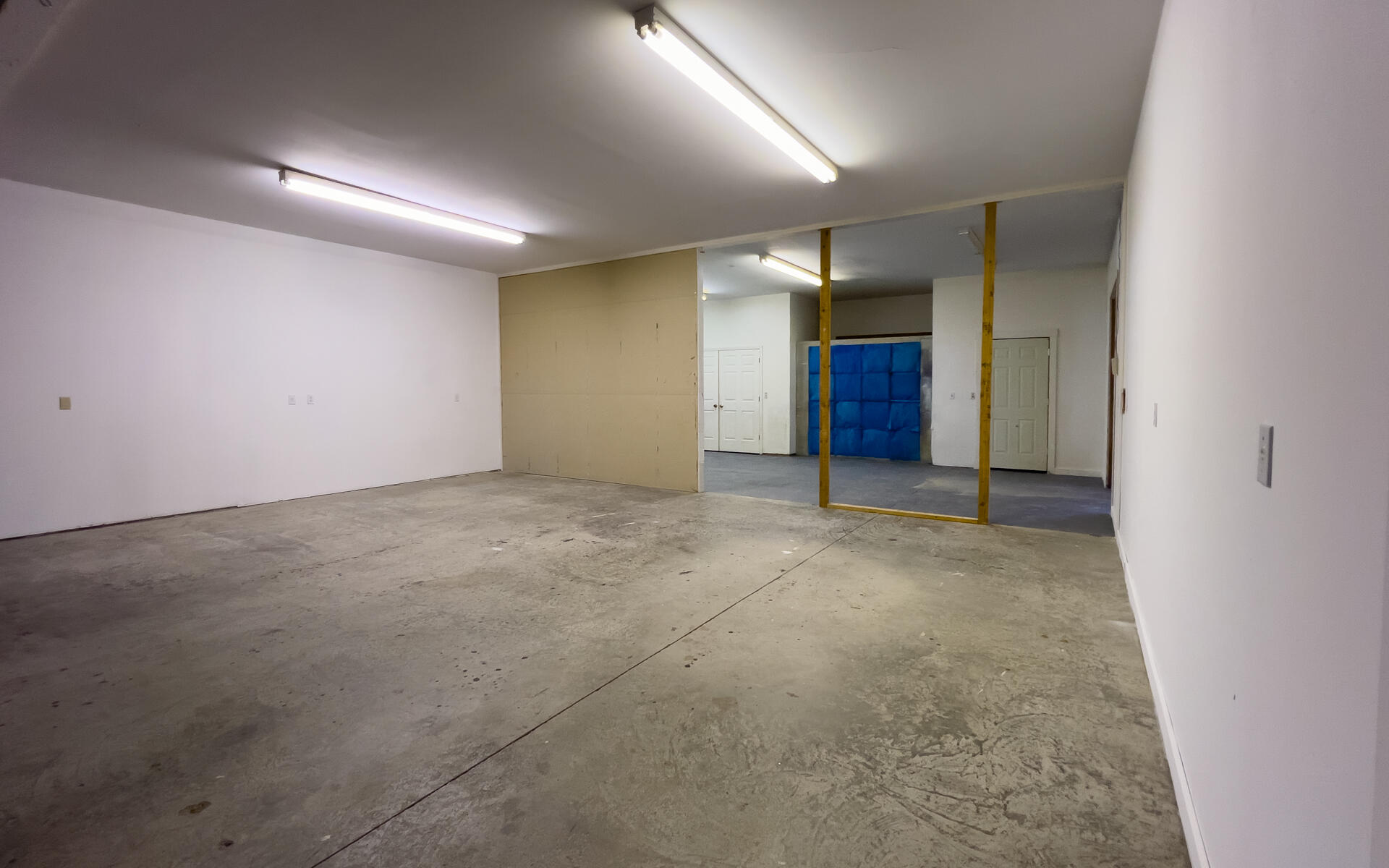 
                        Property photograph at
                        634 N 7TH ST E
                      