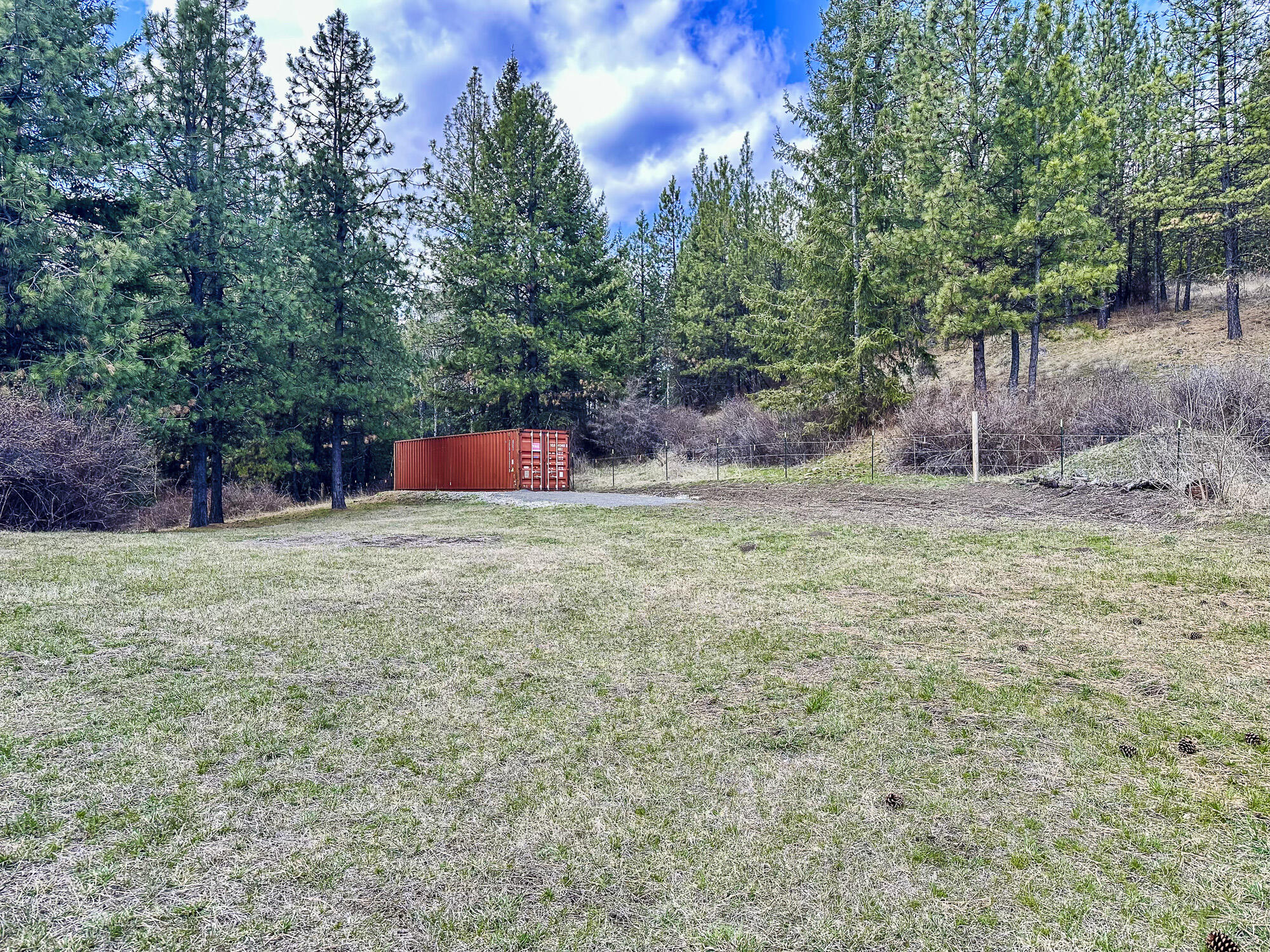 
                        Property photograph at
                        817 DOMINION SPRINGS WAY
                      